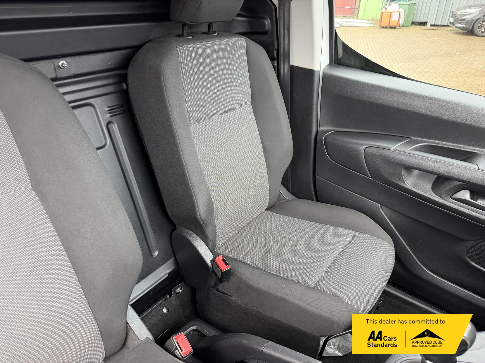 Vauxhall Combo 1.5 Turbo D 2300 Sportive Panel Van 4dr Diesel Manual L2 H1 Euro 6 (s/s) (100 ps)