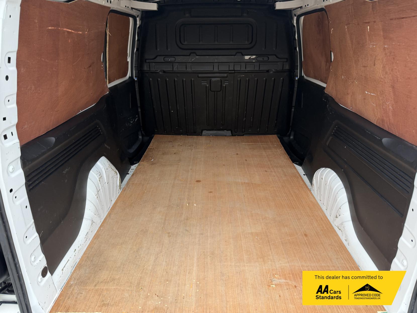 Vauxhall Combo 1.5 Turbo D 2300 Sportive Panel Van 4dr Diesel Manual L2 H1 Euro 6 (s/s) (100 ps)