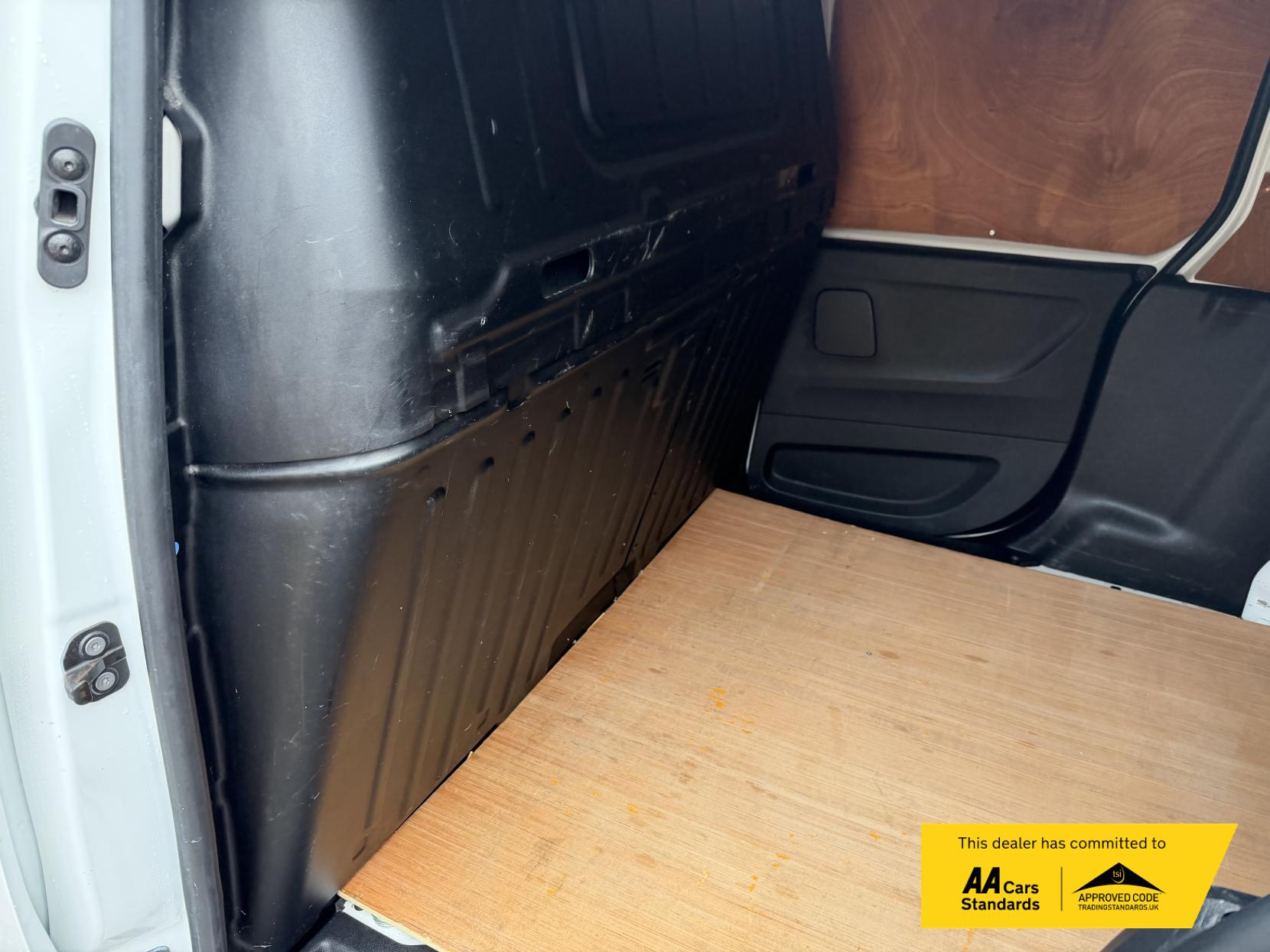 Vauxhall Combo 1.5 Turbo D 2300 Sportive Panel Van 4dr Diesel Manual L2 H1 Euro 6 (s/s) (100 ps)