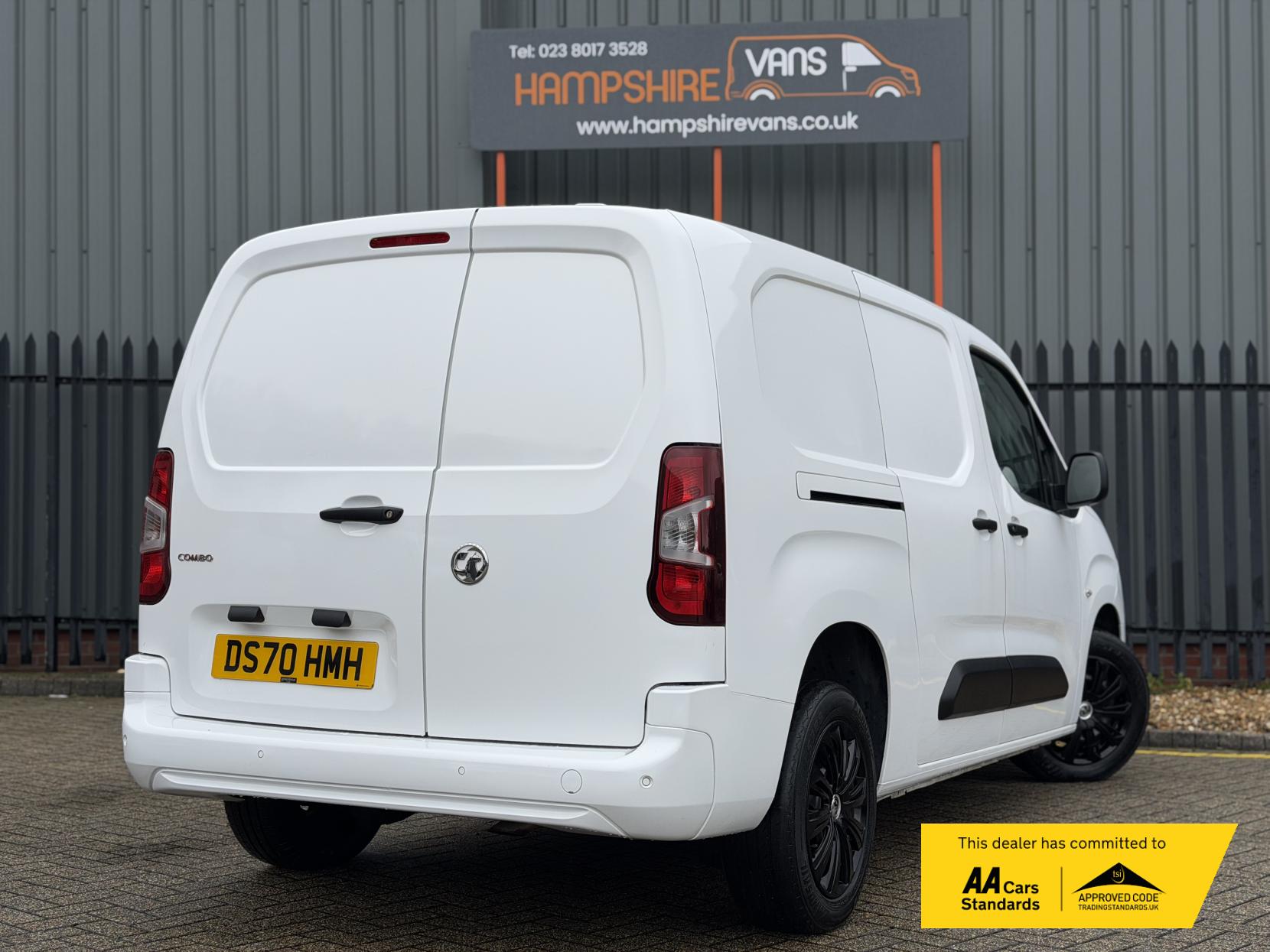Vauxhall Combo 1.5 Turbo D 2300 Sportive Panel Van 4dr Diesel Manual L2 H1 Euro 6 (s/s) (100 ps)