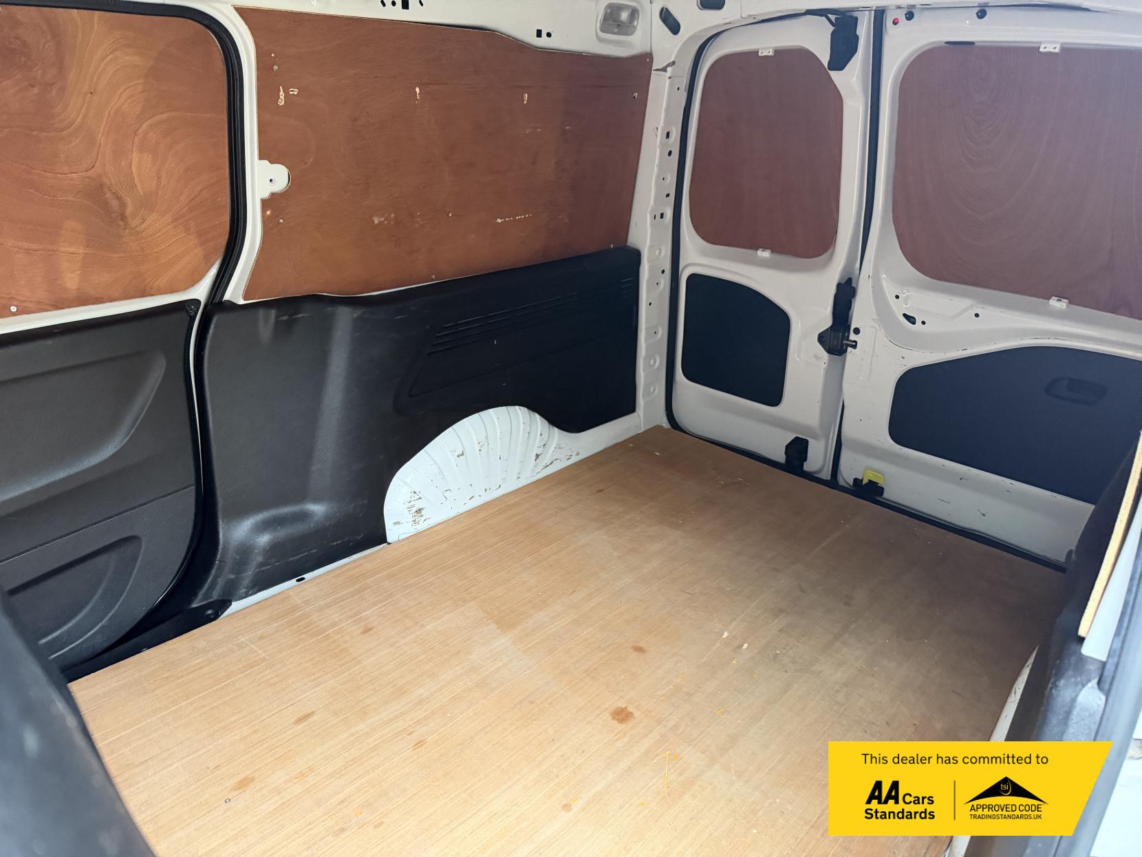 Vauxhall Combo 1.5 Turbo D 2300 Sportive Panel Van 4dr Diesel Manual L2 H1 Euro 6 (s/s) (100 ps)