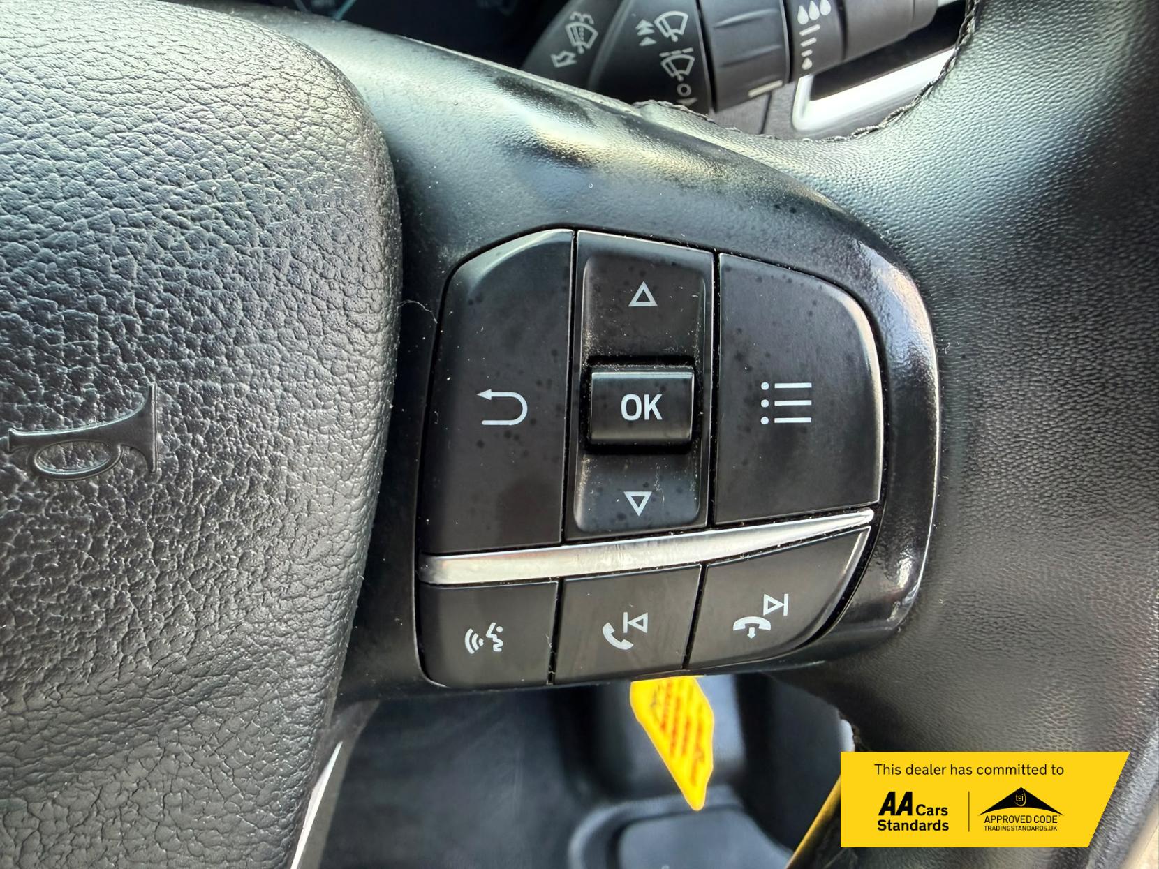 2023 Ford Transit Custom 2.0 300 EcoBlue Limited Panel Van 5dr Diesel Manual L2 H1 Euro 6 (s/s) (130 ps) - Thumbnail 45
