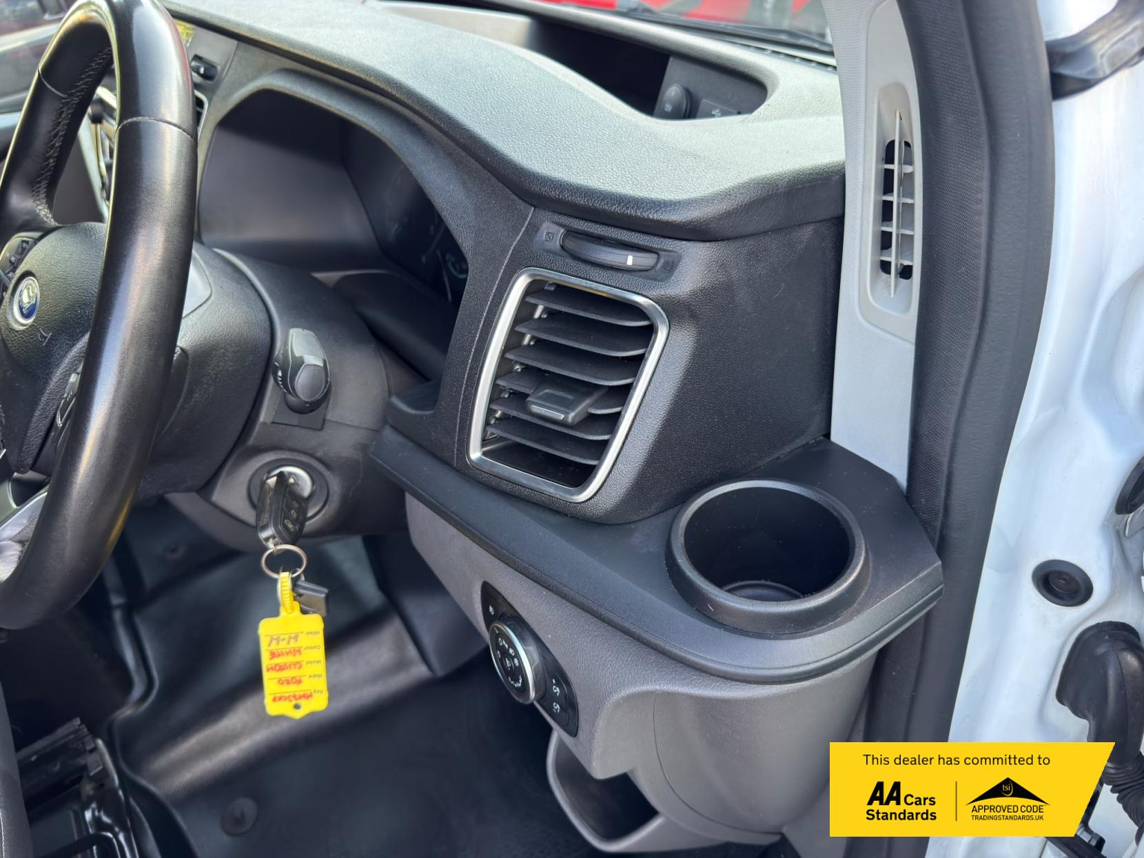 2023 Ford Transit Custom 2.0 300 EcoBlue Limited Panel Van 5dr Diesel Manual L2 H1 Euro 6 (s/s) (130 ps) - Thumbnail 52
