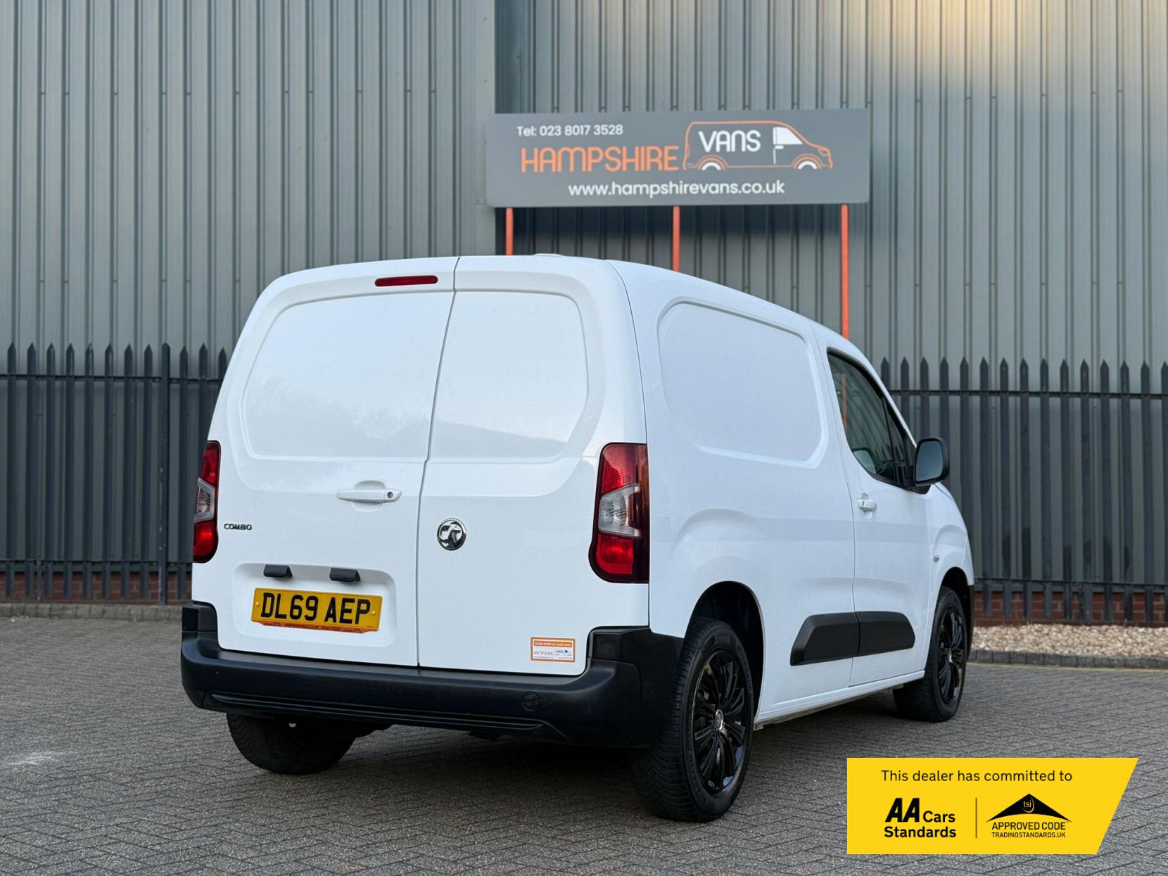 Vauxhall Combo 1.5 Turbo D 2000 Edition Panel Van 4dr Diesel Auto L1 H1 Euro 6 (s/s) (130 ps)