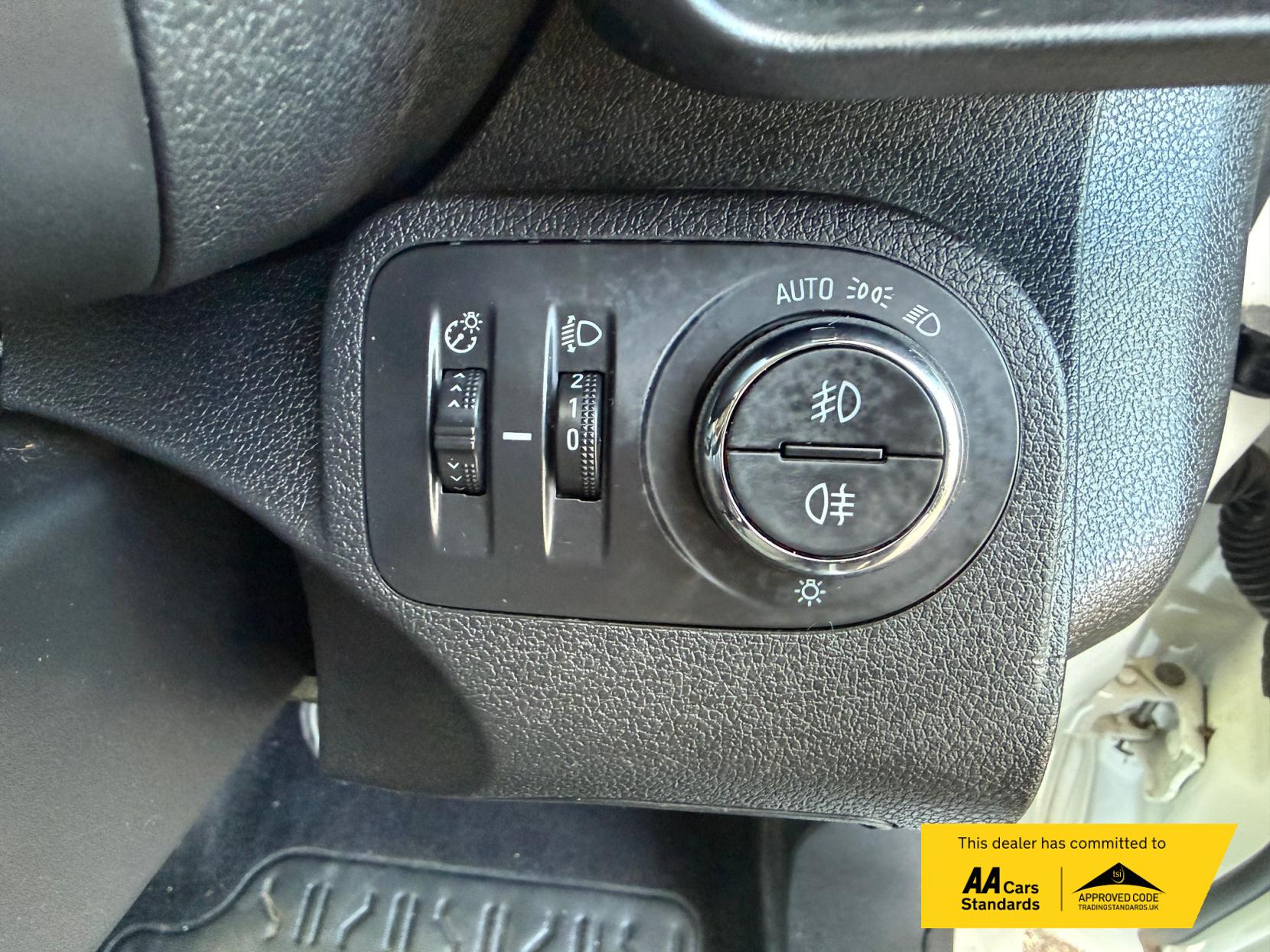 Vauxhall Combo 1.5 Turbo D 2000 Edition Panel Van 4dr Diesel Auto L1 H1 Euro 6 (s/s) (130 ps)