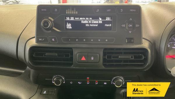2021 Vauxhall Combo 1.5 Turbo D 2300 Edition Panel Van 4dr Diesel Manual L2 H1 Euro 6 (100 ps) - Thumbnail 10