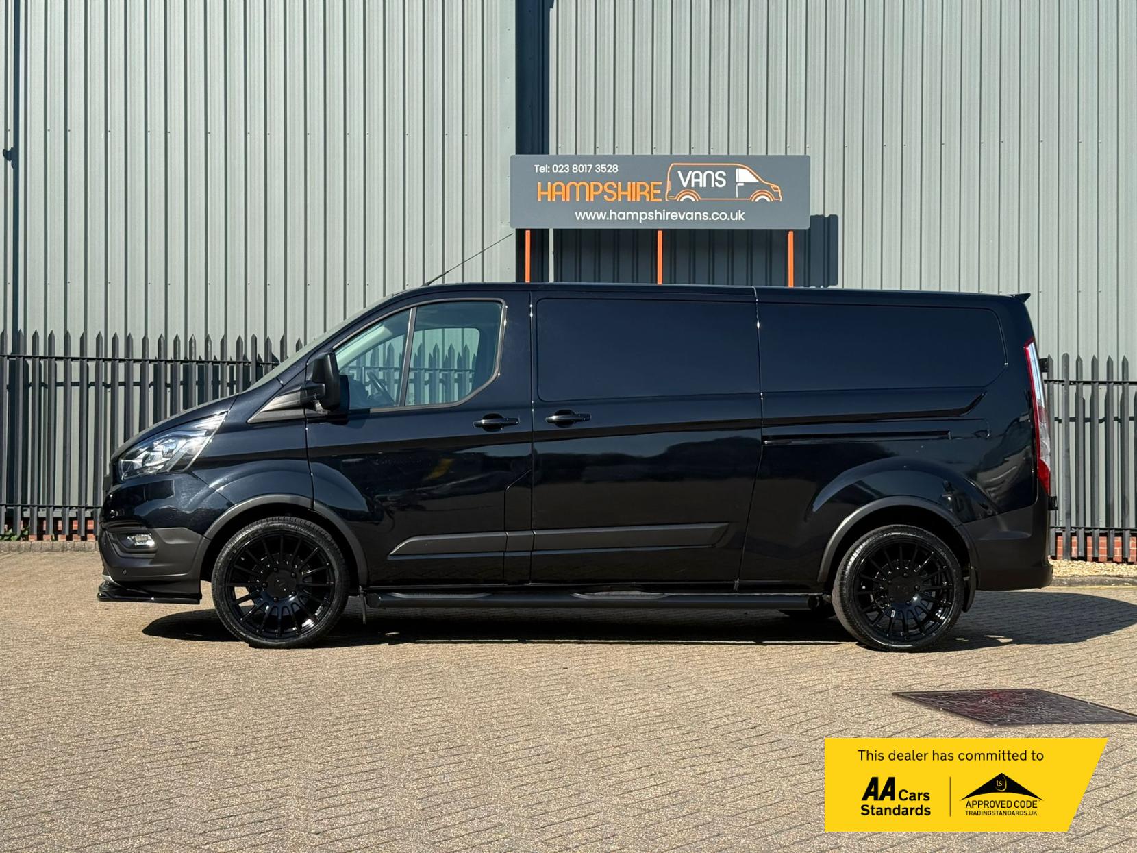 2021 Ford Transit Custom 2.0 300 EcoBlue Trail Panel Van 5dr Diesel Manual L2 H1 Euro 6 (s/s) (170 ps) - Thumbnail 4