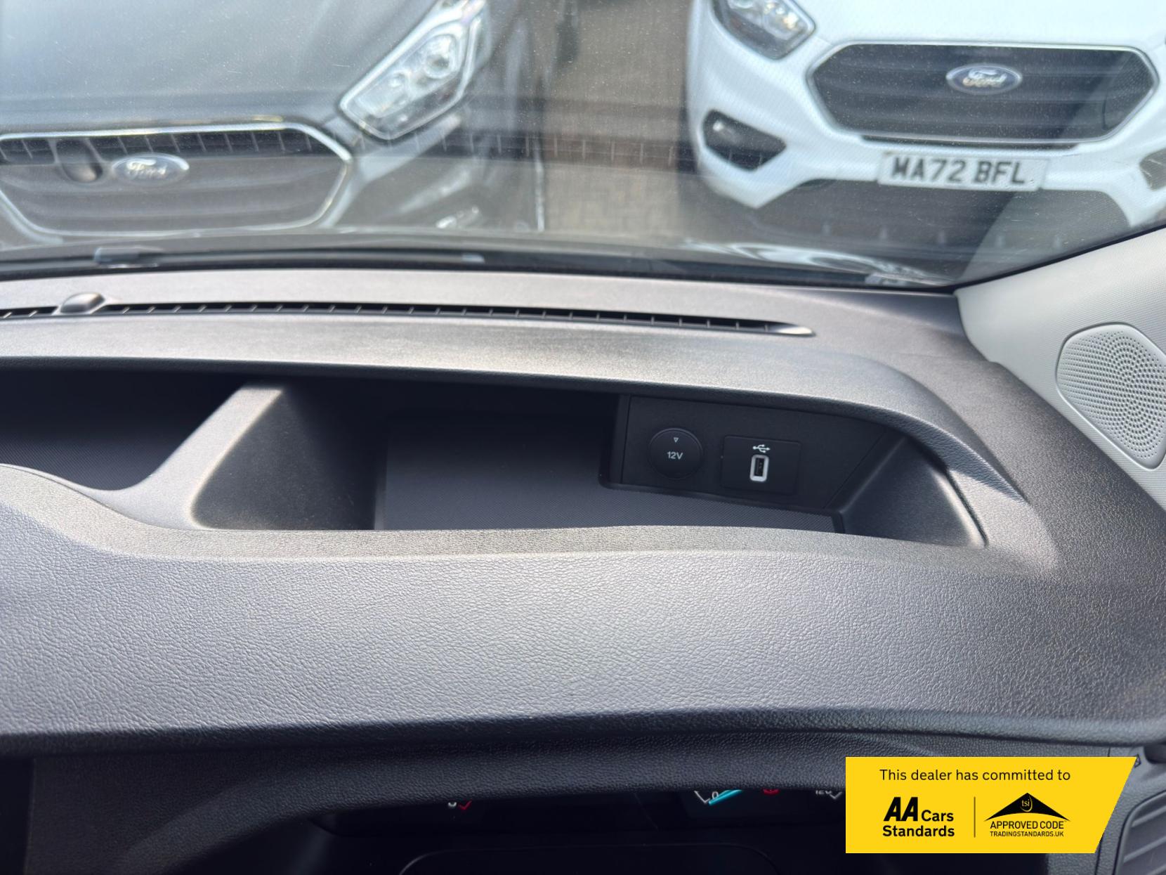 2021 Ford Transit Custom 2.0 300 EcoBlue Trail Panel Van 5dr Diesel Manual L2 H1 Euro 6 (s/s) (170 ps) - Thumbnail 40