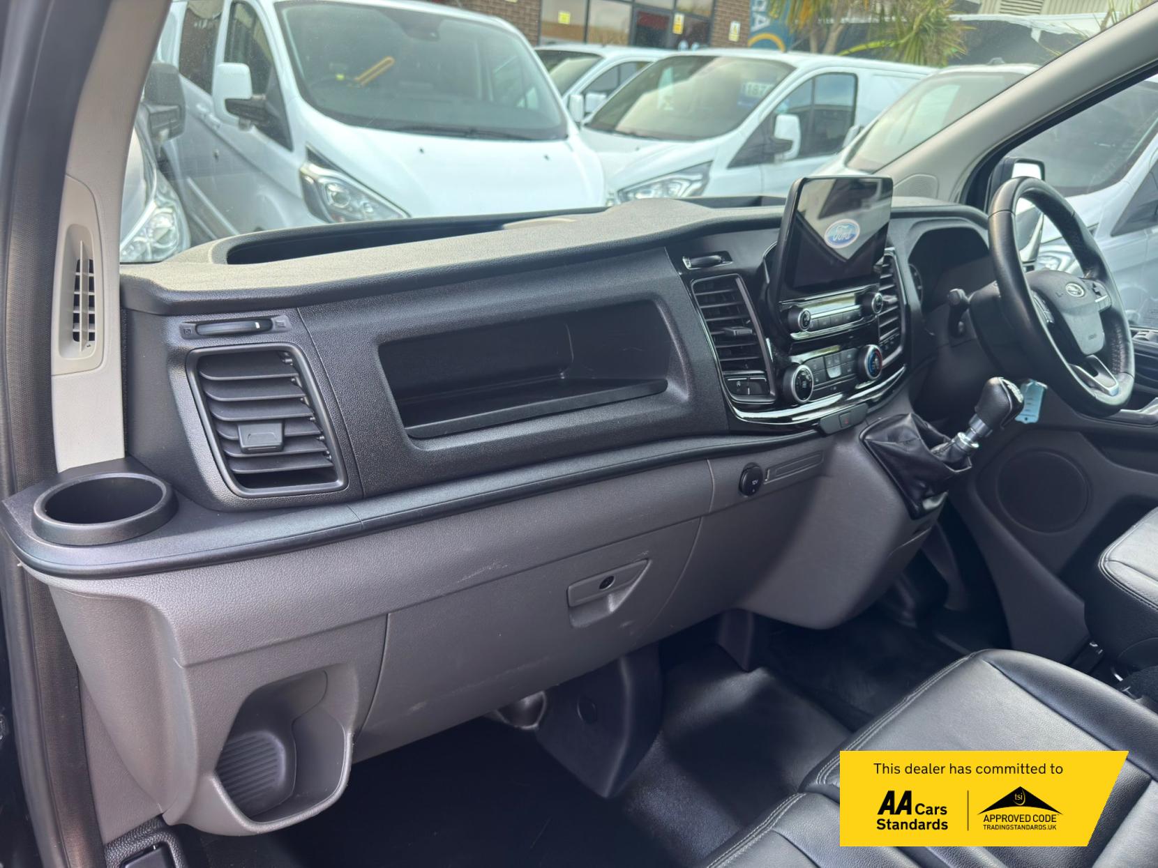 2021 Ford Transit Custom 2.0 300 EcoBlue Trail Panel Van 5dr Diesel Manual L2 H1 Euro 6 (s/s) (170 ps) - Thumbnail 28