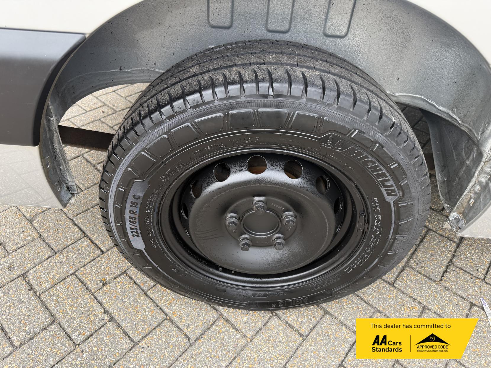 Vauxhall Movano 2.3 CDTi 3500 BiTurbo Edition Panel Van 5dr Diesel Manual FWD L3 H2 Euro 6 (135 ps)