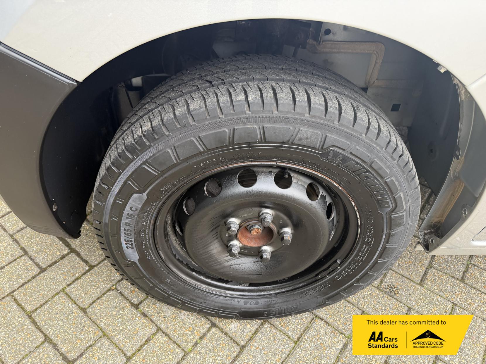 Vauxhall Movano 2.3 CDTi 3500 BiTurbo Edition Panel Van 5dr Diesel Manual FWD L3 H2 Euro 6 (135 ps)