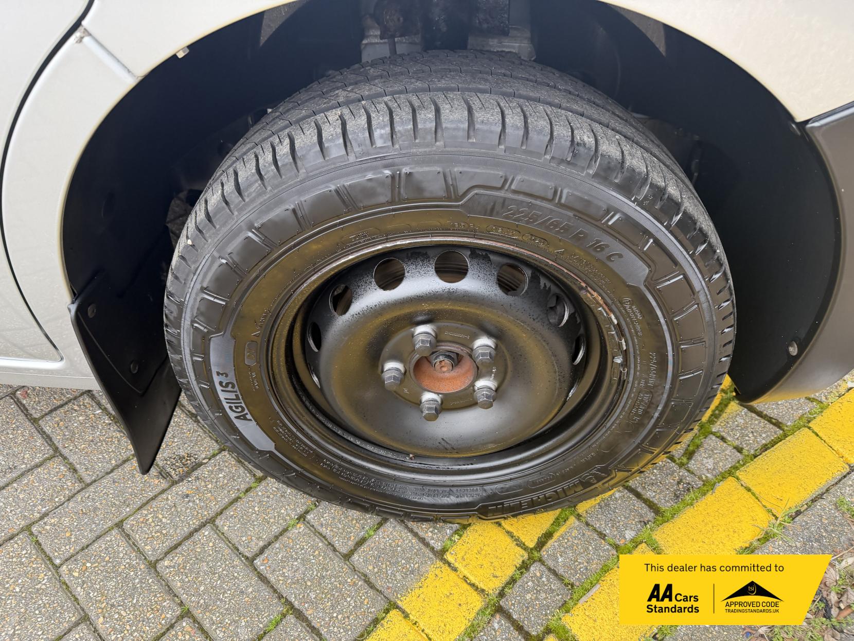 Vauxhall Movano 2.3 CDTi 3500 BiTurbo Edition Panel Van 5dr Diesel Manual FWD L3 H2 Euro 6 (135 ps)