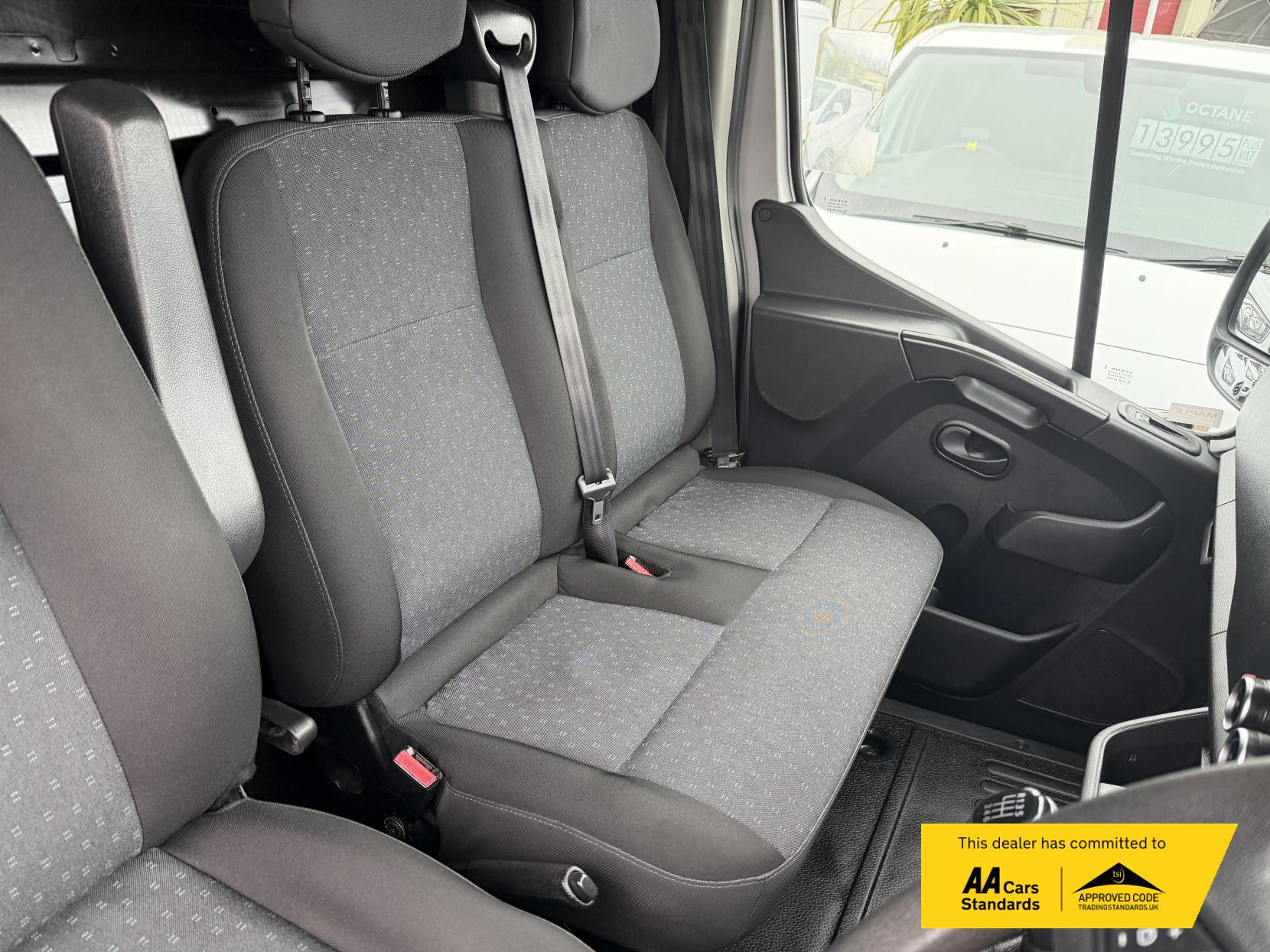 Vauxhall Movano 2.3 CDTi 3500 BiTurbo Edition Panel Van 5dr Diesel Manual FWD L3 H2 Euro 6 (135 ps)