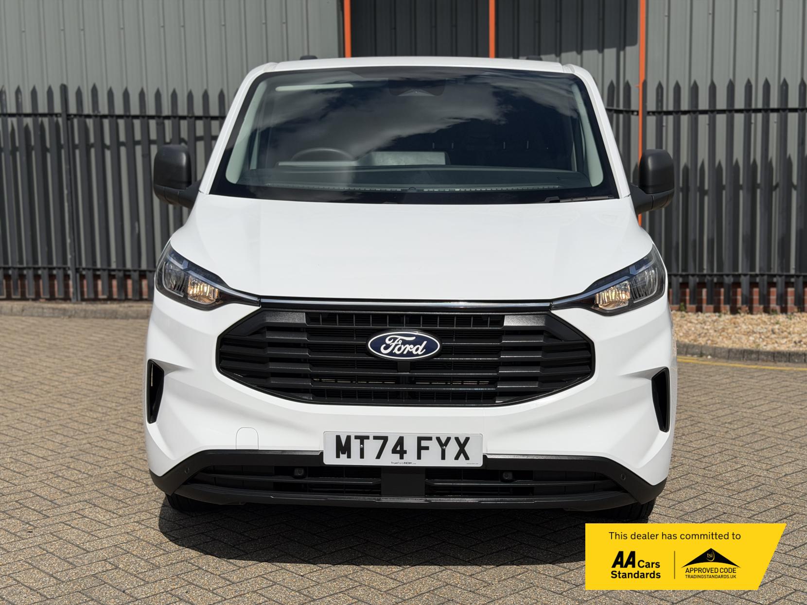 2024 Ford Transit Custom 2.0 300 EcoBlue Trend Panel Van 5dr Diesel Auto L1 H1 Euro 6 (s/s) (136 ps) - Thumbnail 7