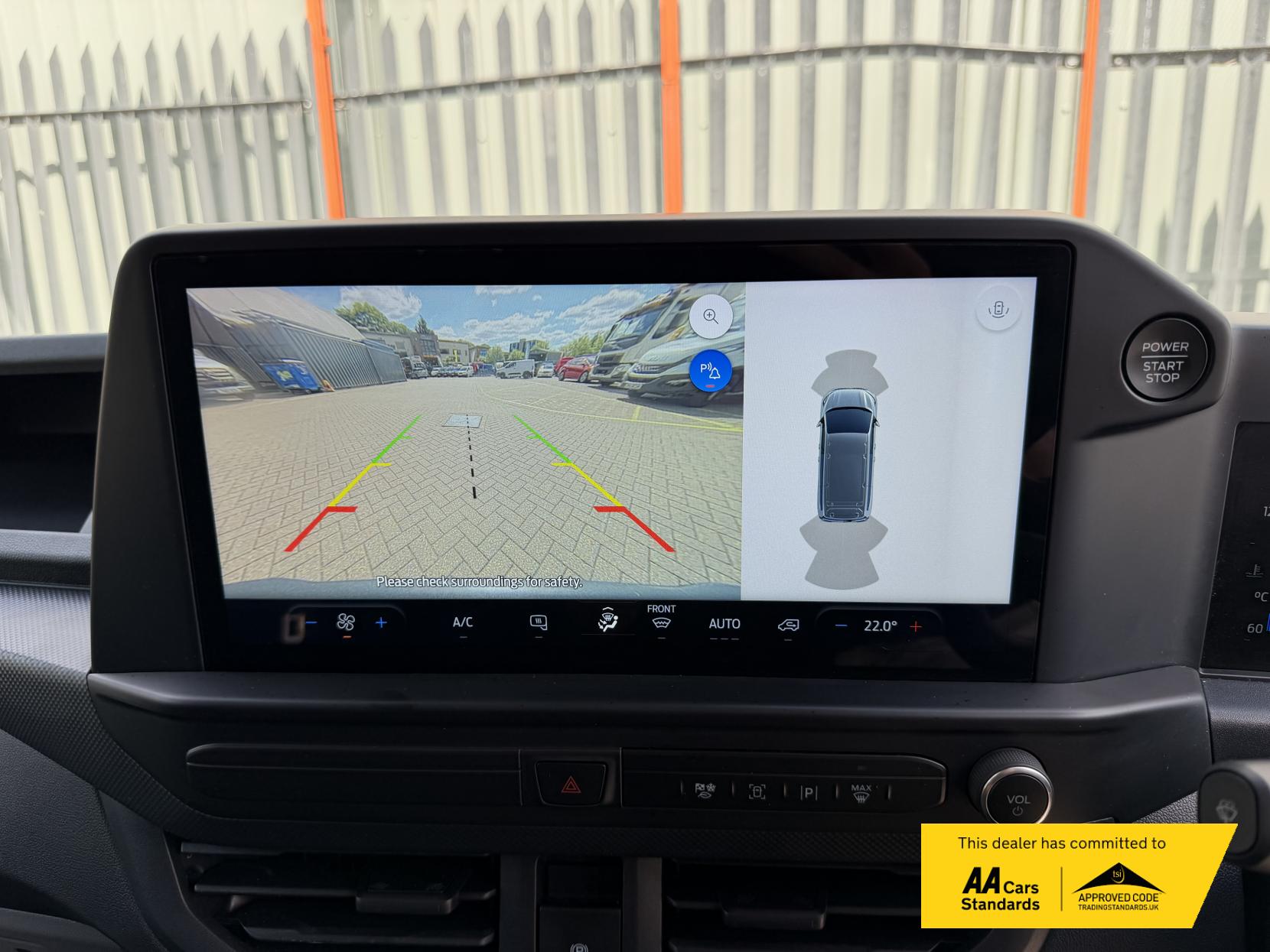 2024 Ford Transit Custom 2.0 300 EcoBlue Trend Panel Van 5dr Diesel Auto L1 H1 Euro 6 (s/s) (136 ps) - Thumbnail 10