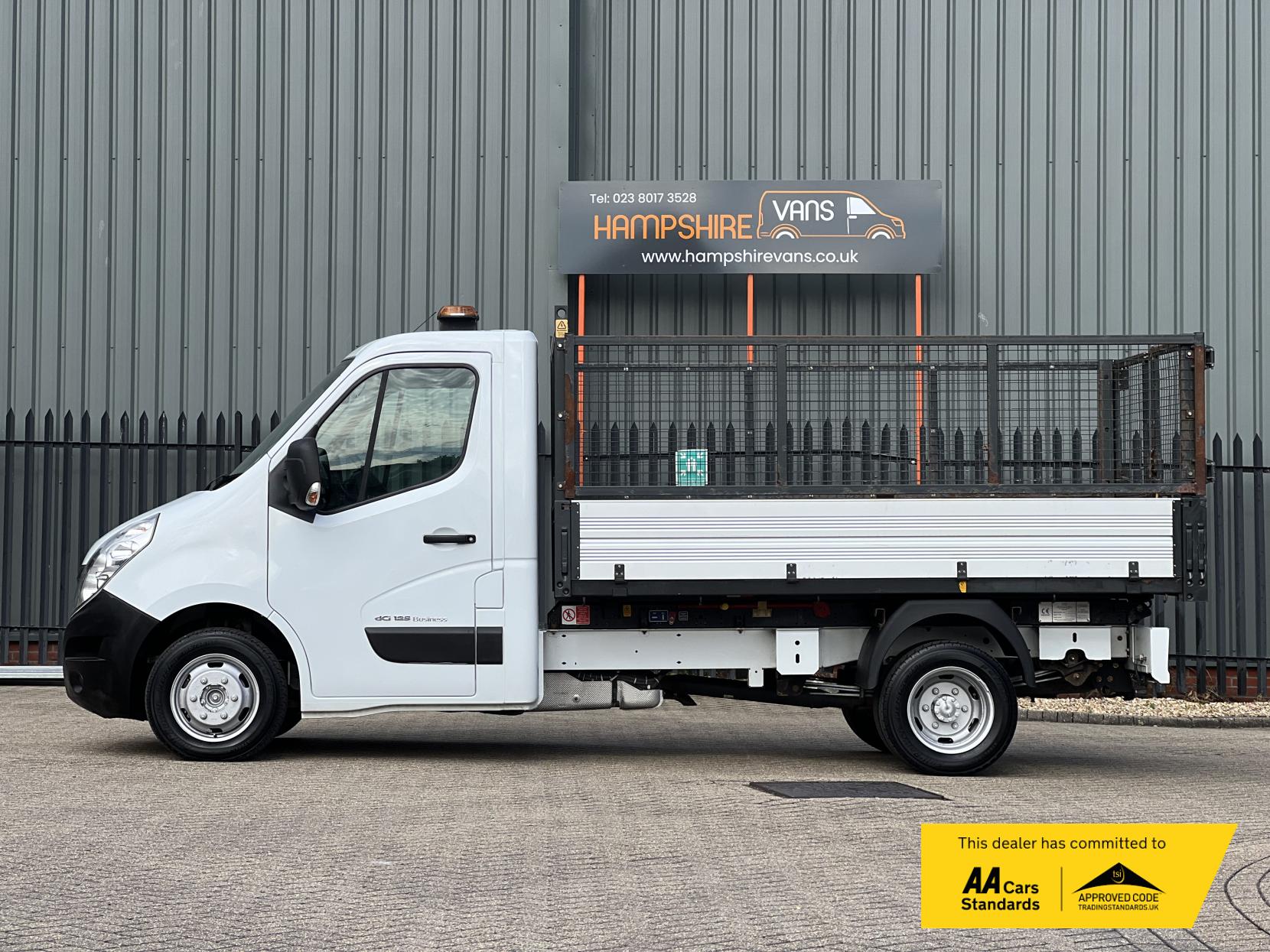 Renault Master 2.3 dCi 35 Business Tipper 2dr Diesel Manual RWD MWB Euro 5 (TRW) (125 ps)