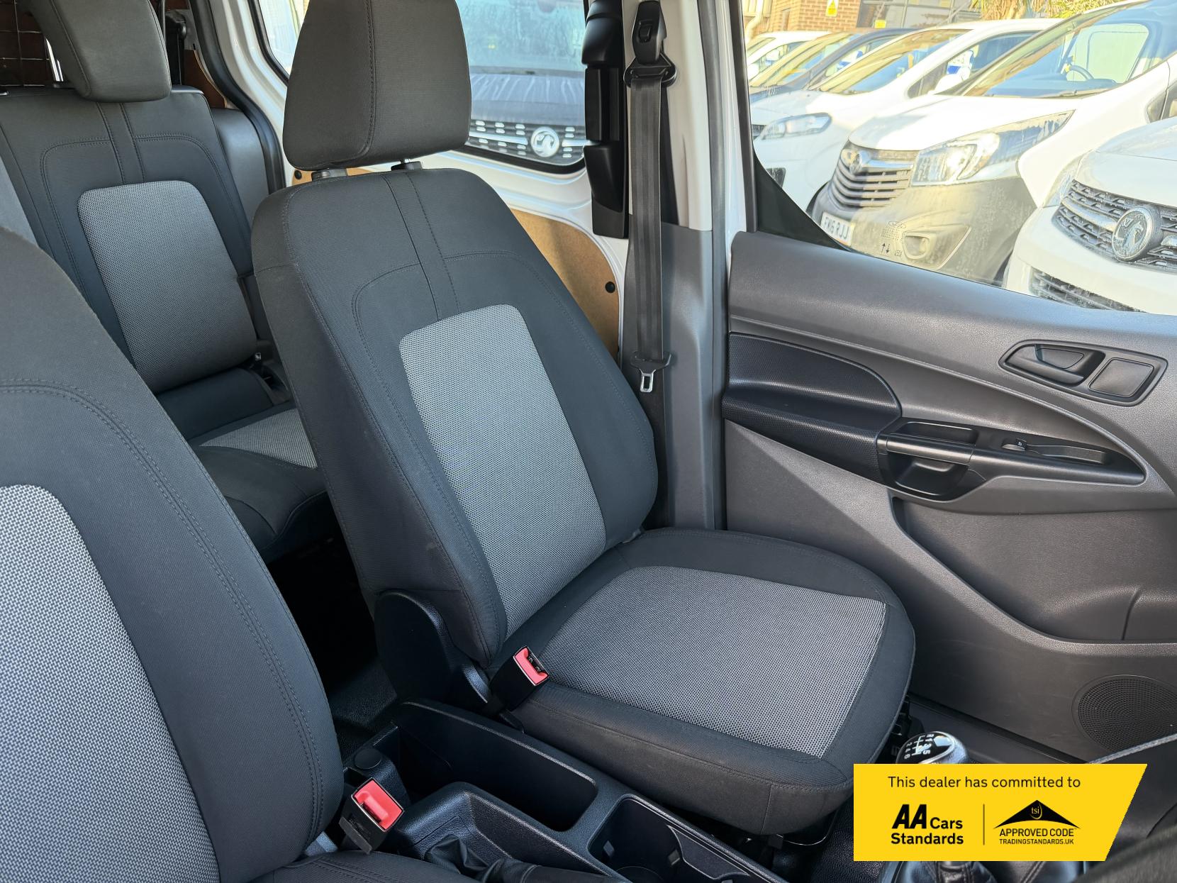 Ford Transit Connect 1.5 230 EcoBlue Leader Crew Van Double Cab 6dr Diesel Manual L2 Euro 6 (s/s) (100 ps)