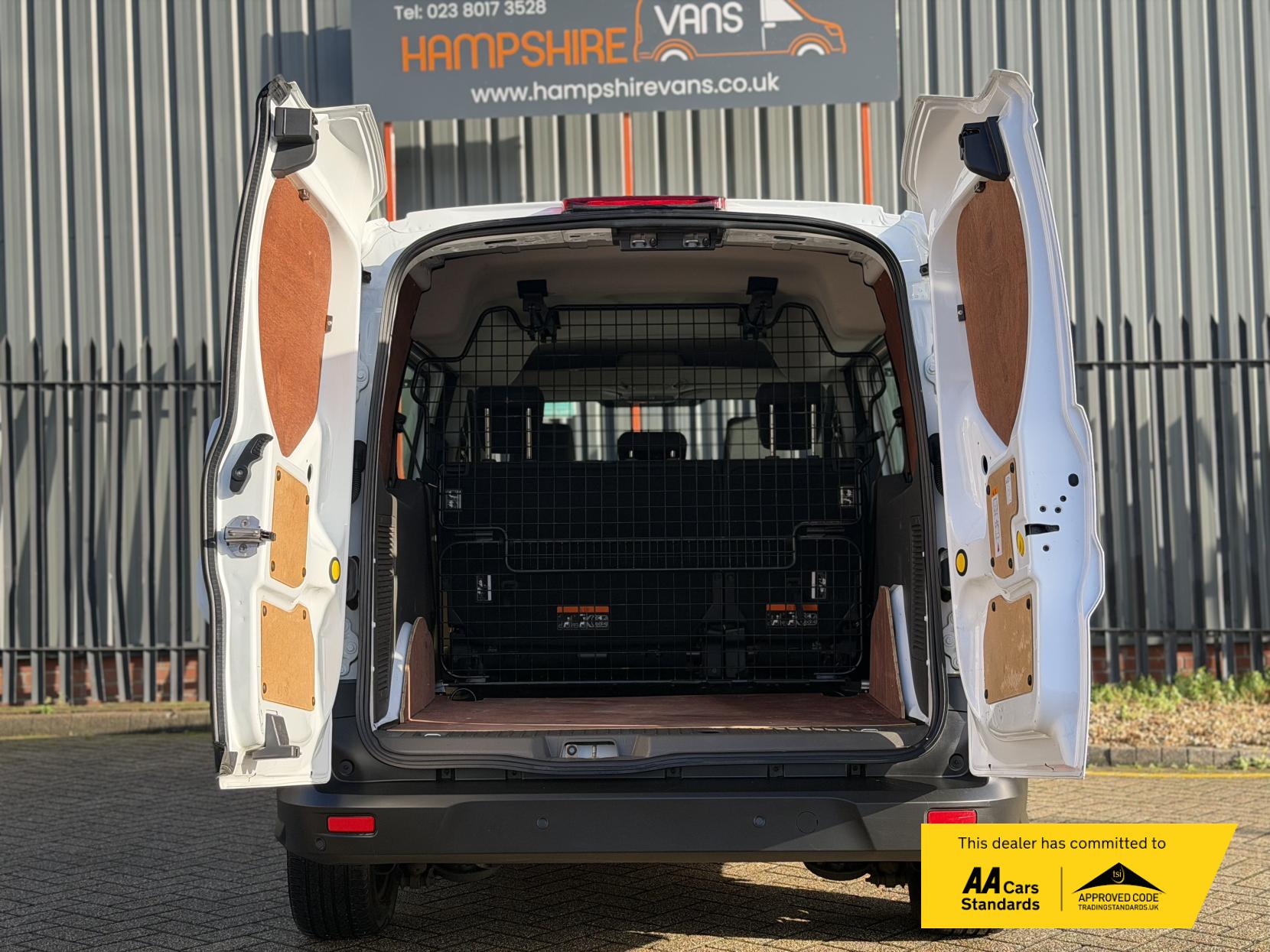 Ford Transit Connect 1.5 230 EcoBlue Leader Crew Van Double Cab 6dr Diesel Manual L2 Euro 6 (s/s) (100 ps)