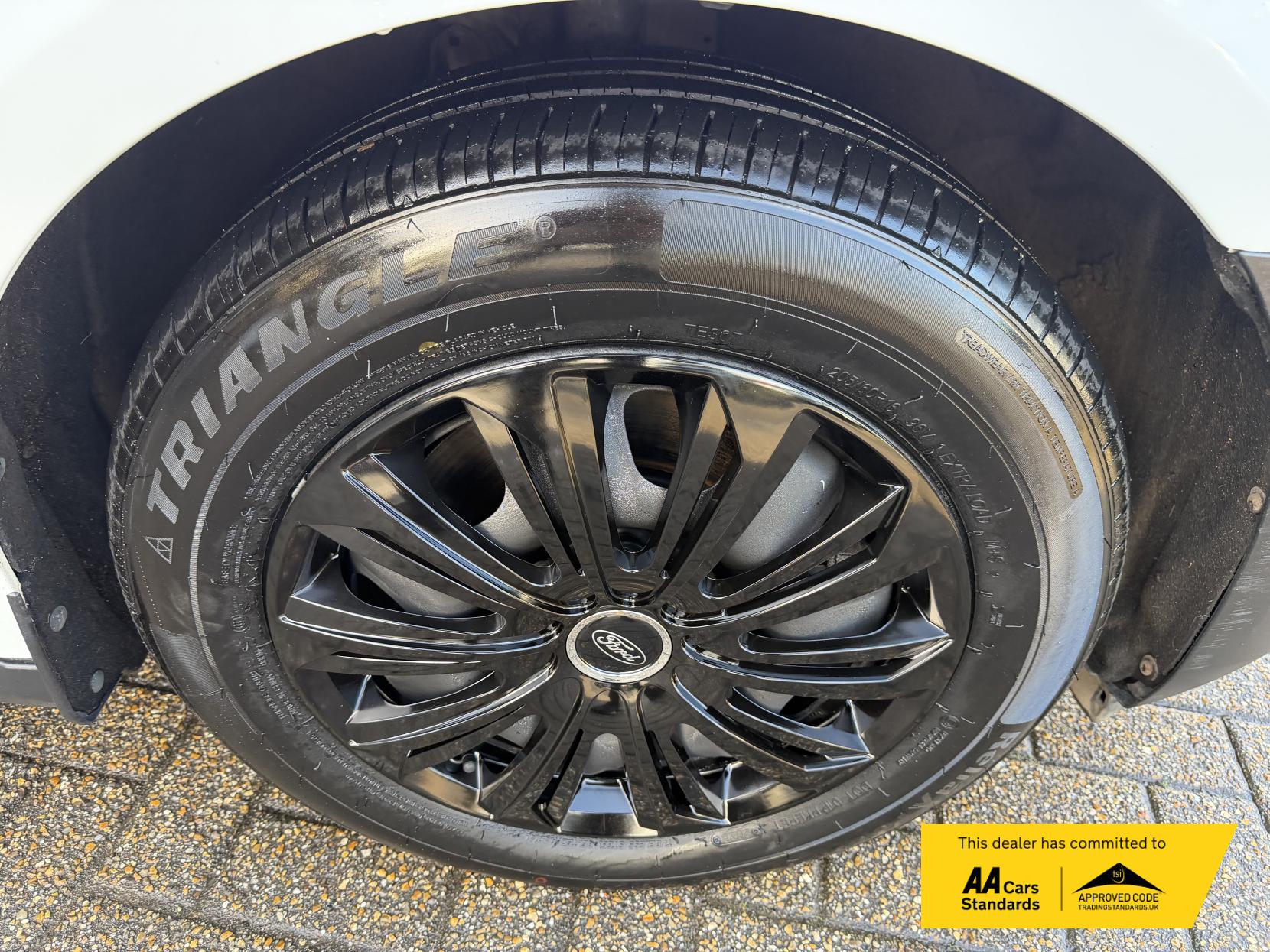 Ford Transit Connect 1.5 230 EcoBlue Leader Crew Van Double Cab 6dr Diesel Manual L2 Euro 6 (s/s) (100 ps)