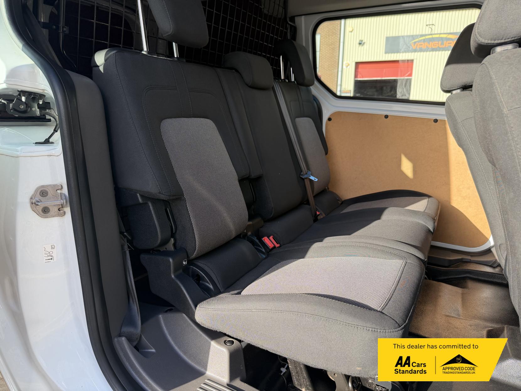 Ford Transit Connect 1.5 230 EcoBlue Leader Crew Van Double Cab 6dr Diesel Manual L2 Euro 6 (s/s) (100 ps)