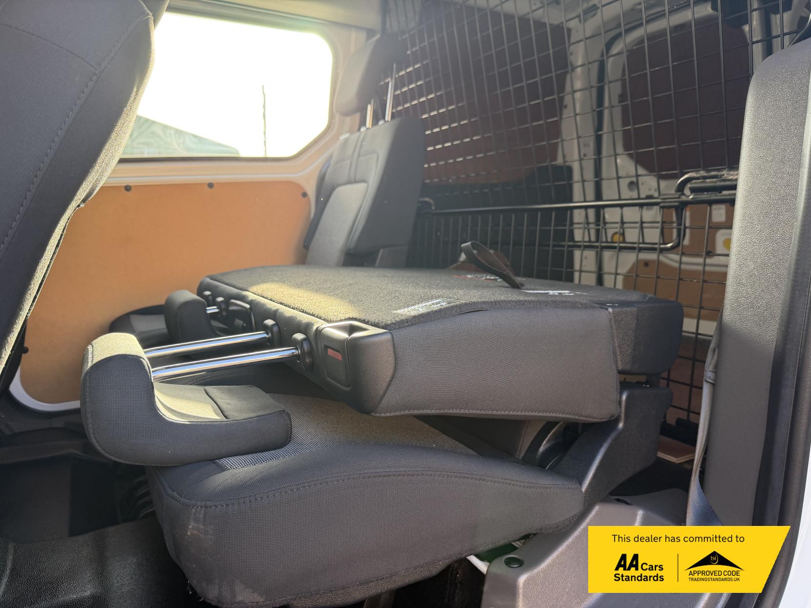 Ford Transit Connect 1.5 230 EcoBlue Leader Crew Van Double Cab 6dr Diesel Manual L2 Euro 6 (s/s) (100 ps)