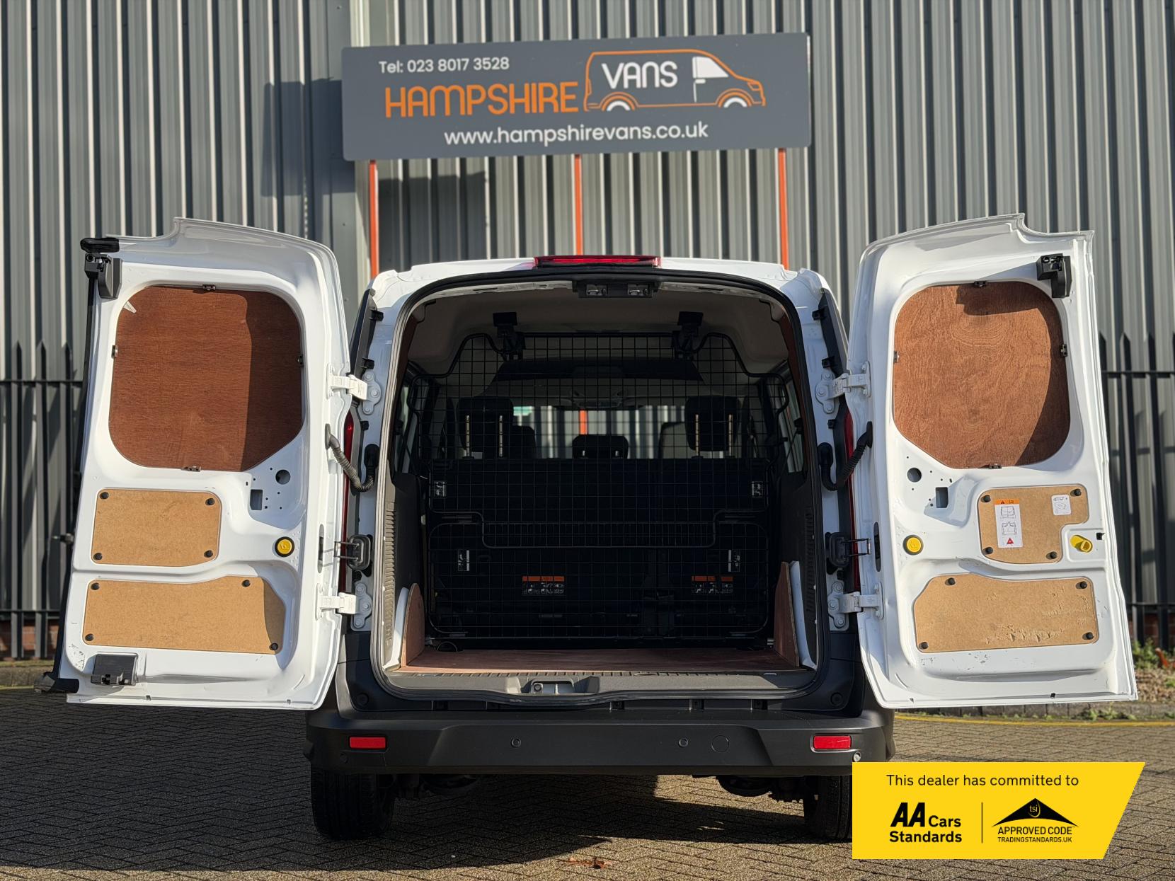 Ford Transit Connect 1.5 230 EcoBlue Leader Crew Van Double Cab 6dr Diesel Manual L2 Euro 6 (s/s) (100 ps)