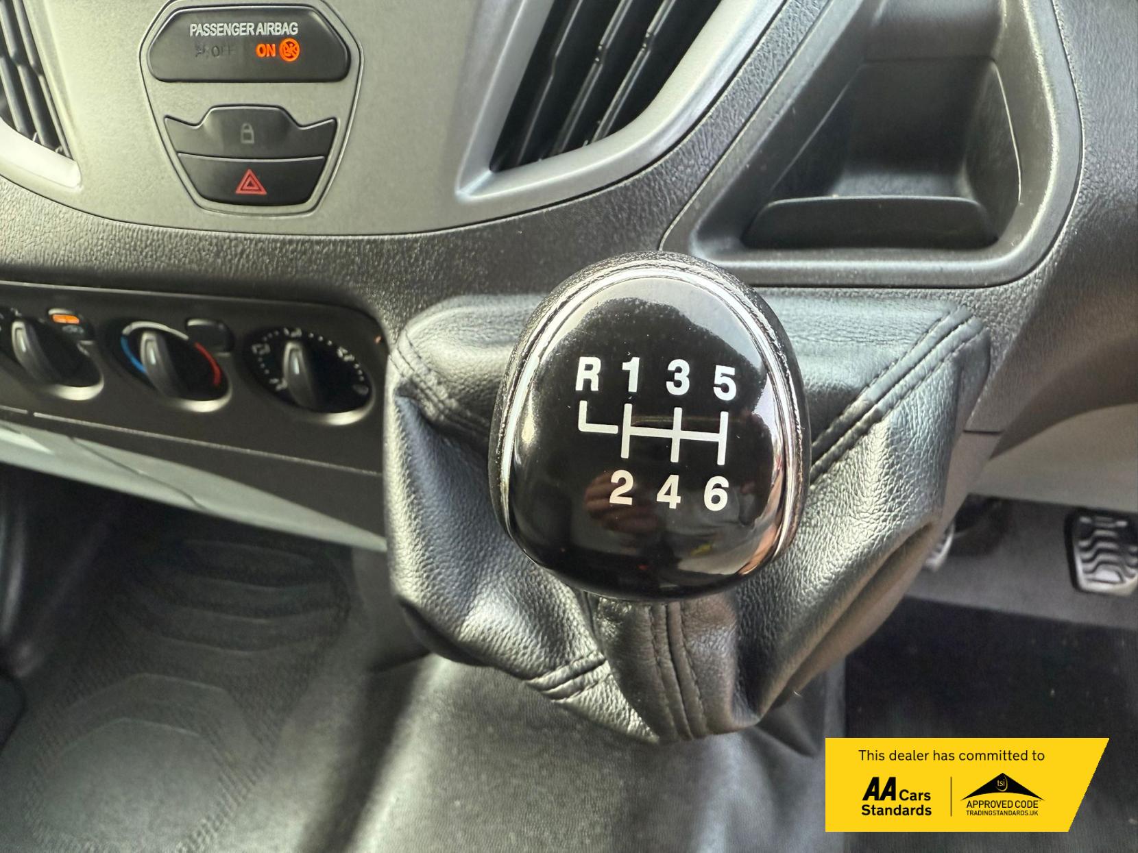 Ford Transit Custom 2.0 TDCi 310 Panel Van 5dr Diesel Manual L1 H1 (163 g/km, 104 bhp)