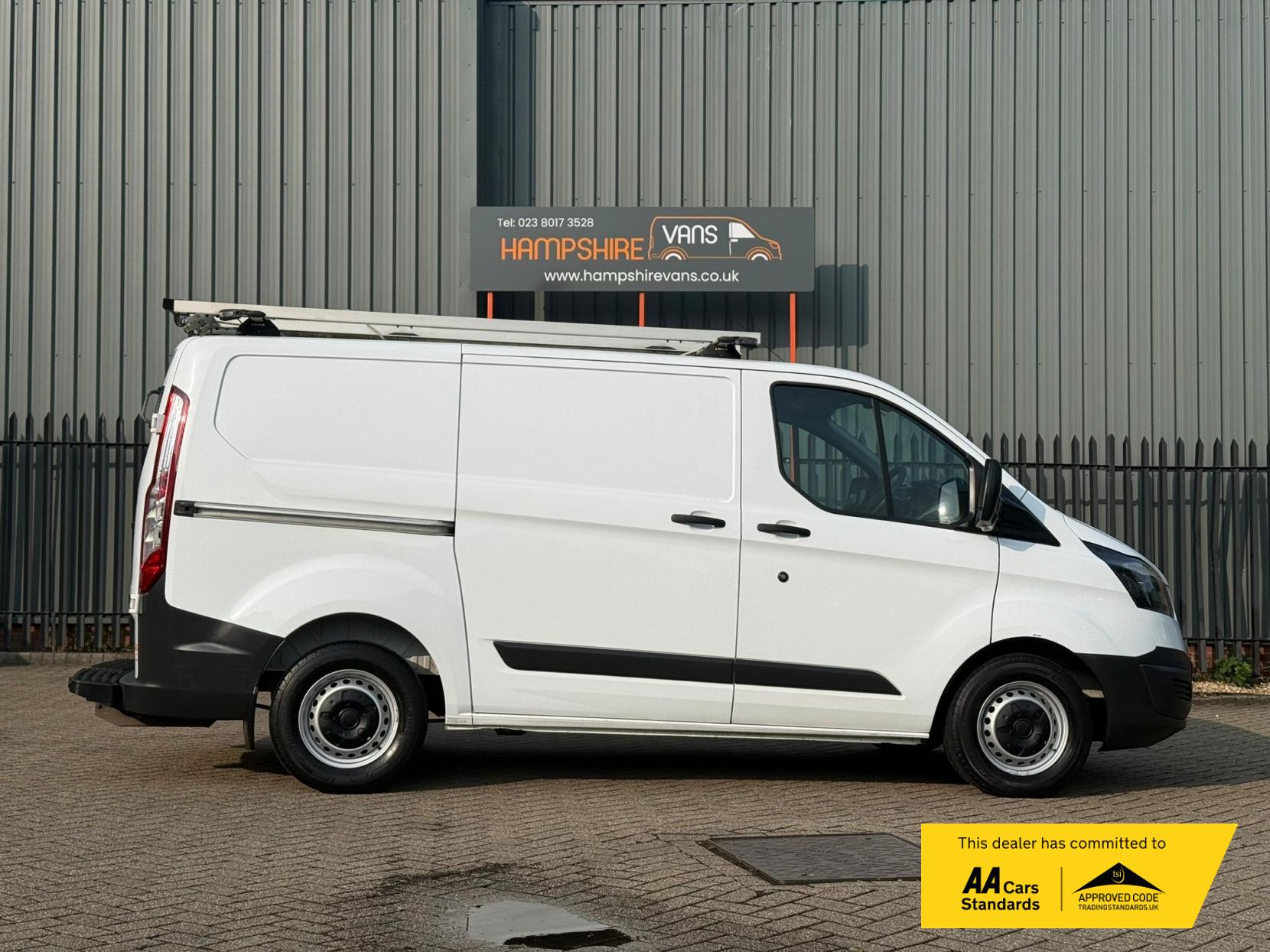 Ford Transit Custom 2.0 TDCi 310 Panel Van 5dr Diesel Manual L1 H1 (163 g/km, 104 bhp)