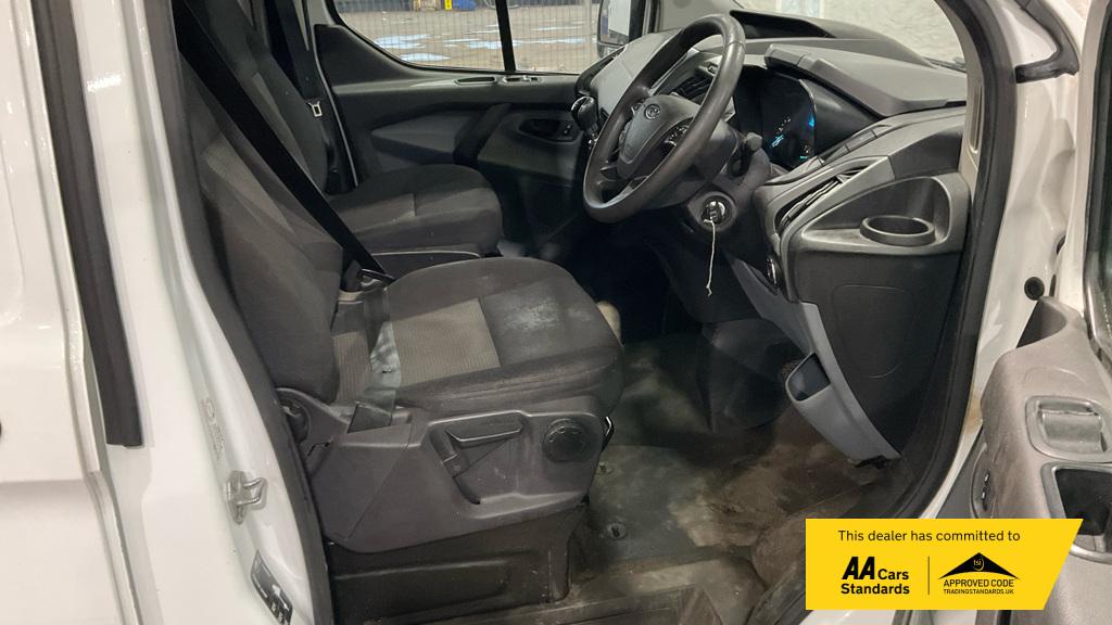 Ford Transit Custom 2.0 TDCi 310 Panel Van 5dr Diesel Manual L1 H1 (163 g/km, 104 bhp)