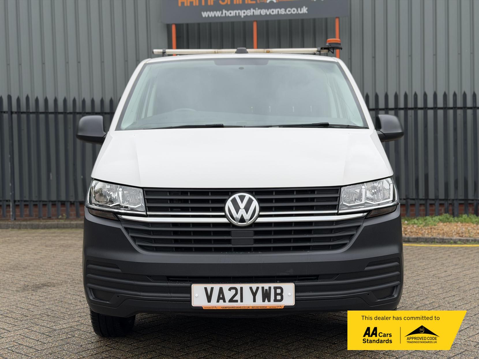 Volkswagen Transporter 2.0 TDI T28 Startline Panel Van 5dr Diesel Manual FWD SWB Euro 6 (s/s) (90 ps)