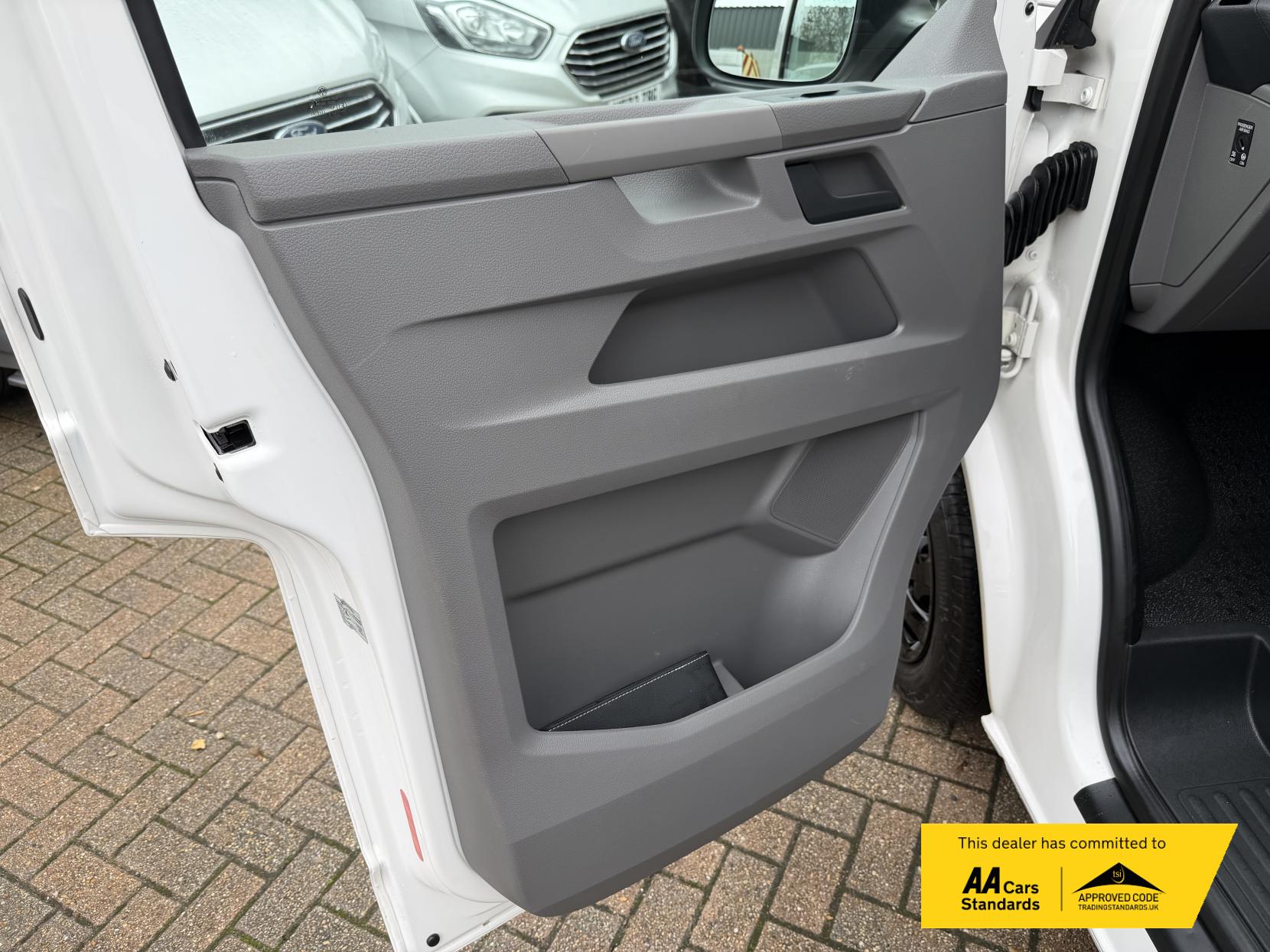 Volkswagen Transporter 2.0 TDI T28 Startline Panel Van 5dr Diesel Manual FWD SWB Euro 6 (s/s) (90 ps)