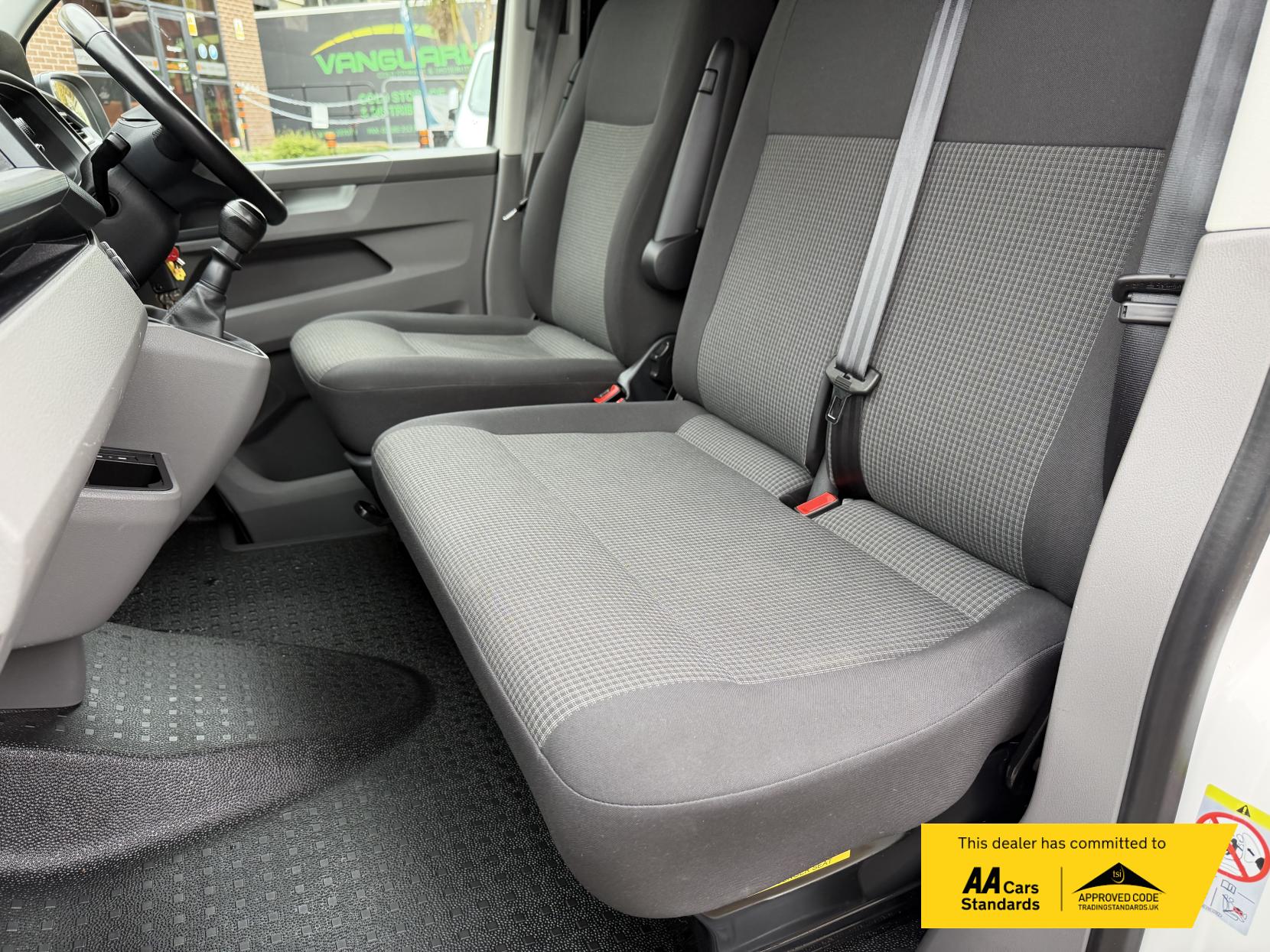 Volkswagen Transporter 2.0 TDI T28 Startline Panel Van 5dr Diesel Manual FWD SWB Euro 6 (s/s) (90 ps)