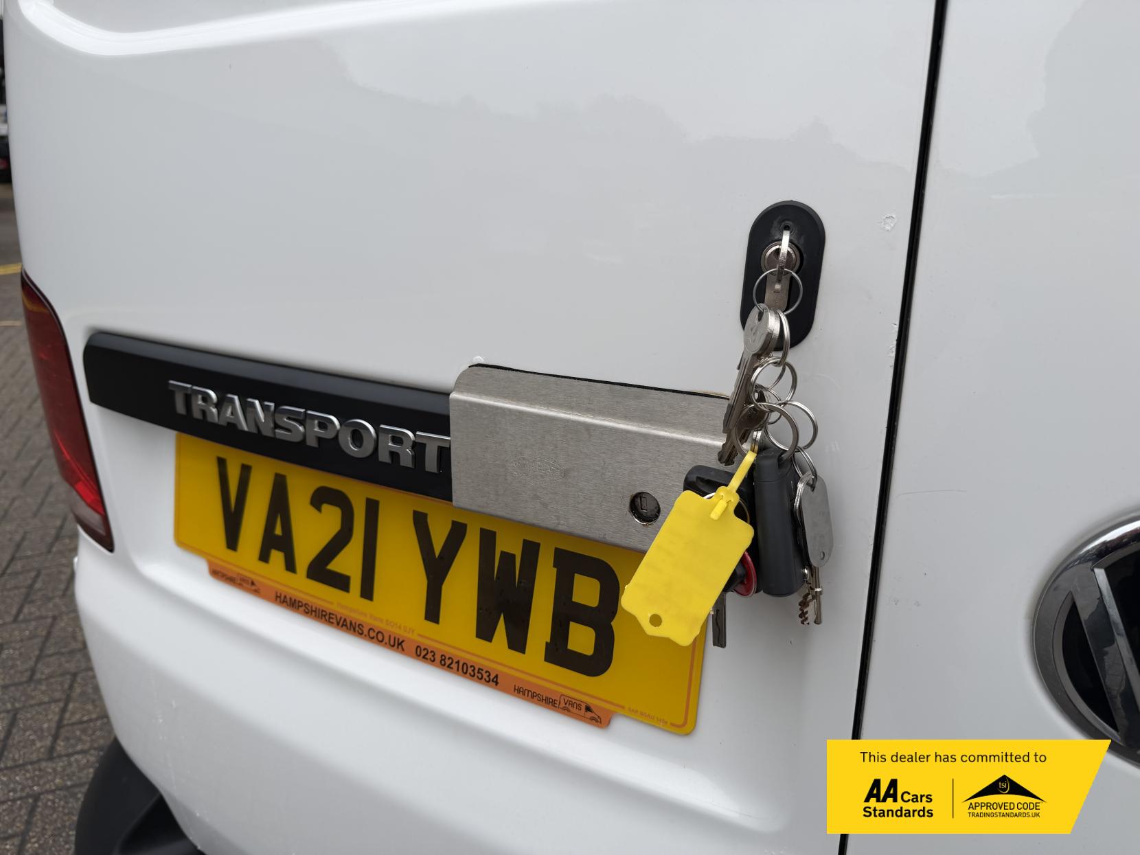 Volkswagen Transporter 2.0 TDI T28 Startline Panel Van 5dr Diesel Manual FWD SWB Euro 6 (s/s) (90 ps)