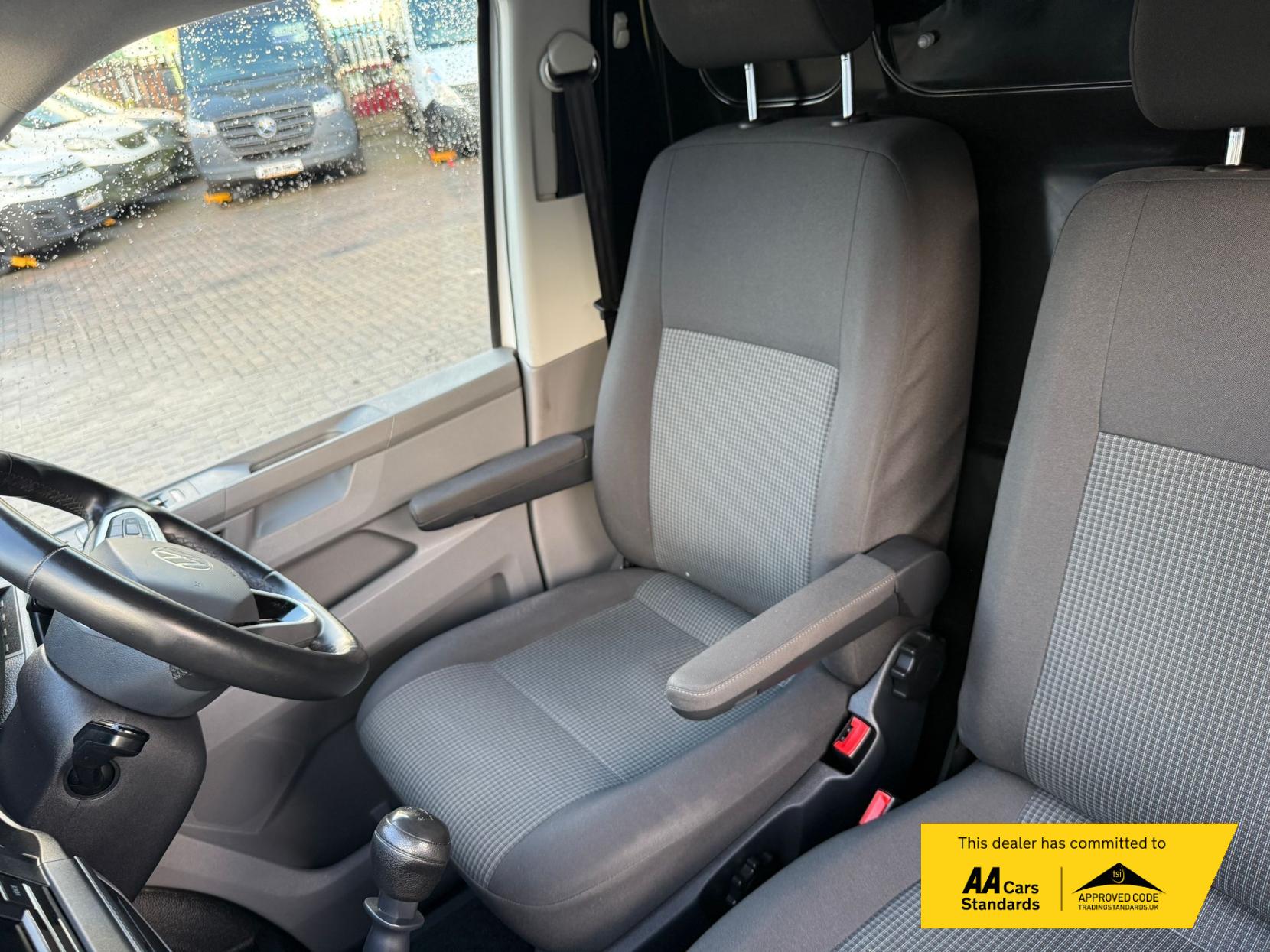Volkswagen Transporter 2.0 TDI T28 Startline Panel Van 5dr Diesel Manual FWD LWB High Roof Euro 6 (s/s) (90 ps)