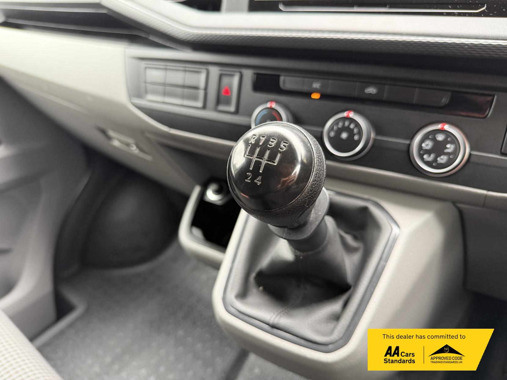 Volkswagen Transporter 2.0 TDI T28 Startline Panel Van 5dr Diesel Manual FWD SWB Euro 6 (s/s) (90 ps)