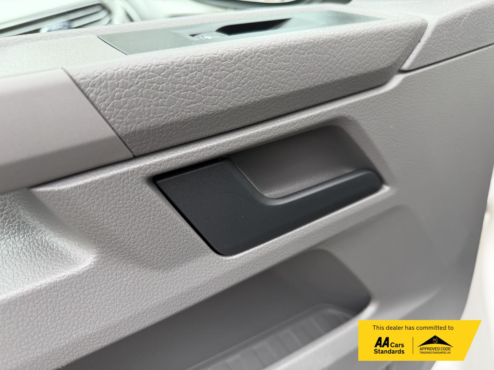 Volkswagen Transporter 2.0 TDI T28 Startline Panel Van 5dr Diesel Manual FWD SWB Euro 6 (s/s) (90 ps)