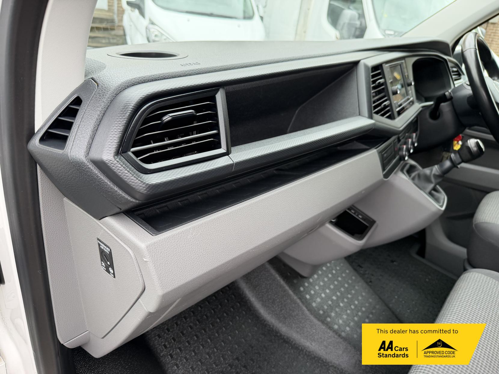 Volkswagen Transporter 2.0 TDI T28 Startline Panel Van 5dr Diesel Manual FWD SWB Euro 6 (s/s) (90 ps)