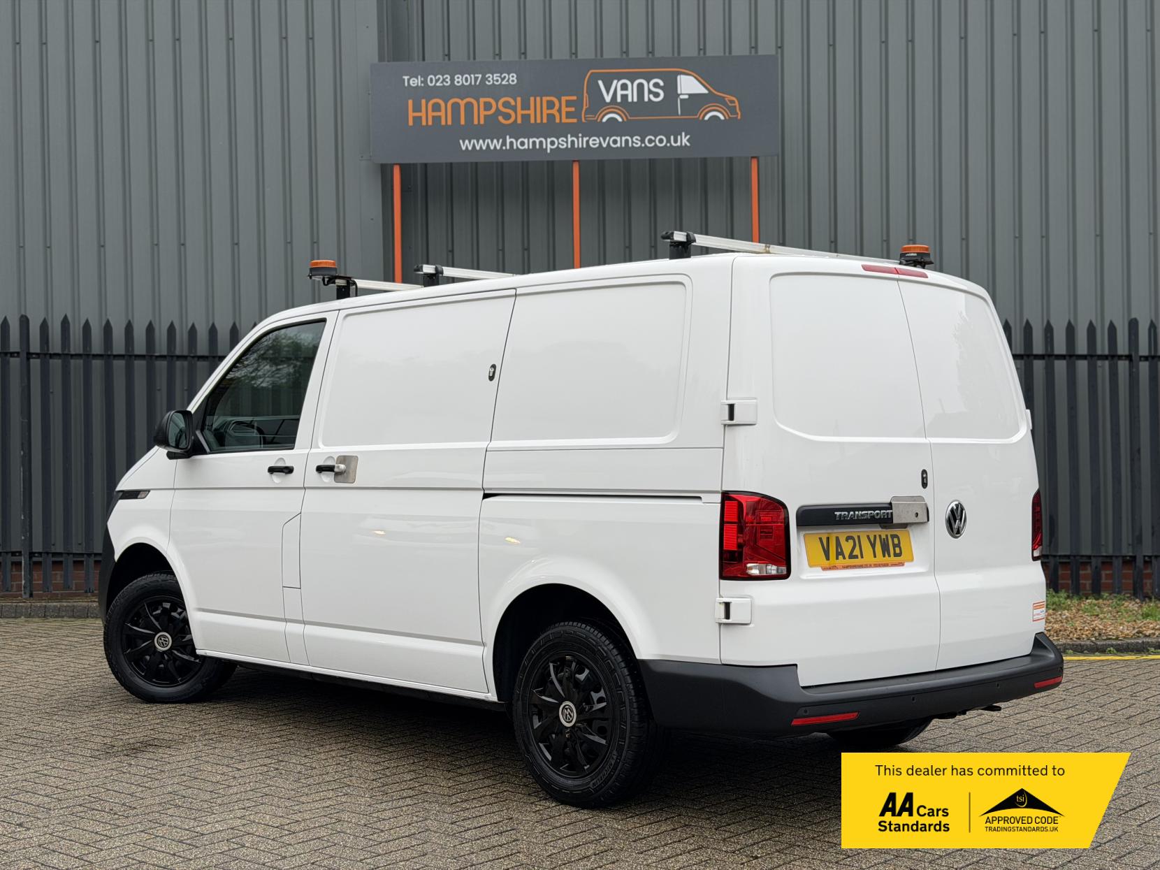 Volkswagen Transporter 2.0 TDI T28 Startline Panel Van 5dr Diesel Manual FWD SWB Euro 6 (s/s) (90 ps)