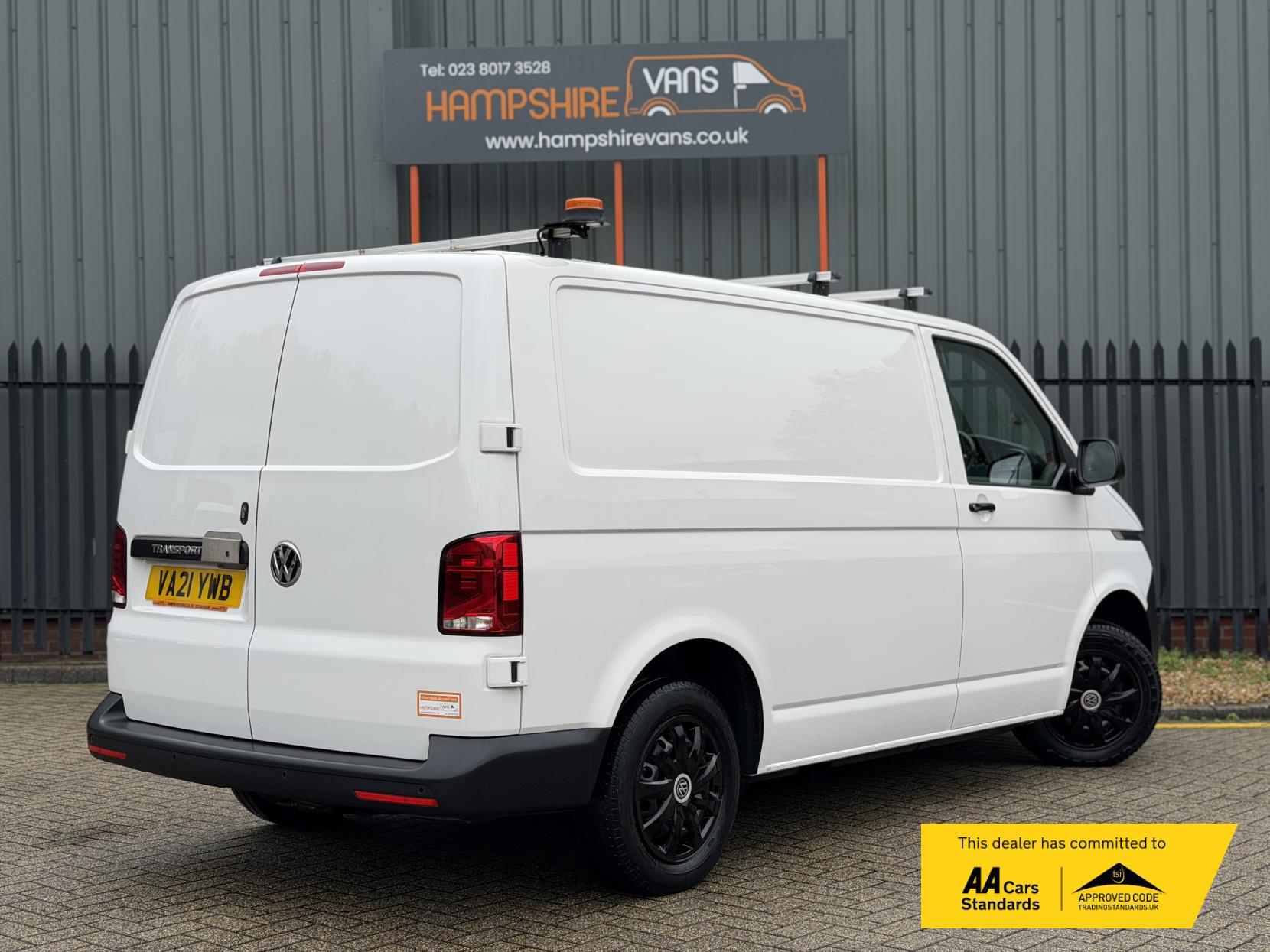 Volkswagen Transporter 2.0 TDI T28 Startline Panel Van 5dr Diesel Manual FWD SWB Euro 6 (s/s) (90 ps)