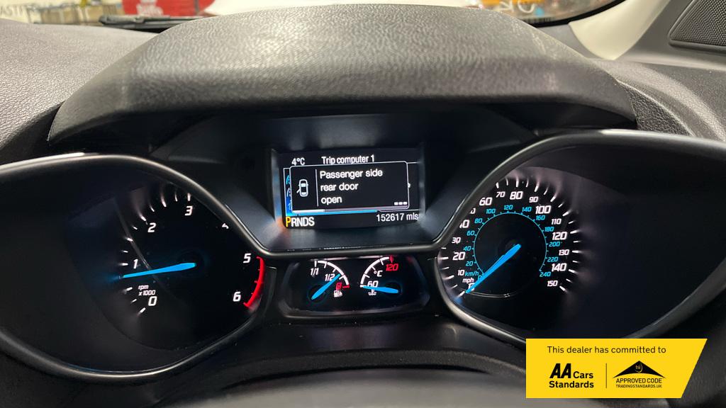 Ford Transit Connect 1.5 TDCi 240 Limited Panel Van 5dr Diesel Powershift L2 H1 (129 g/km, 118 bhp)