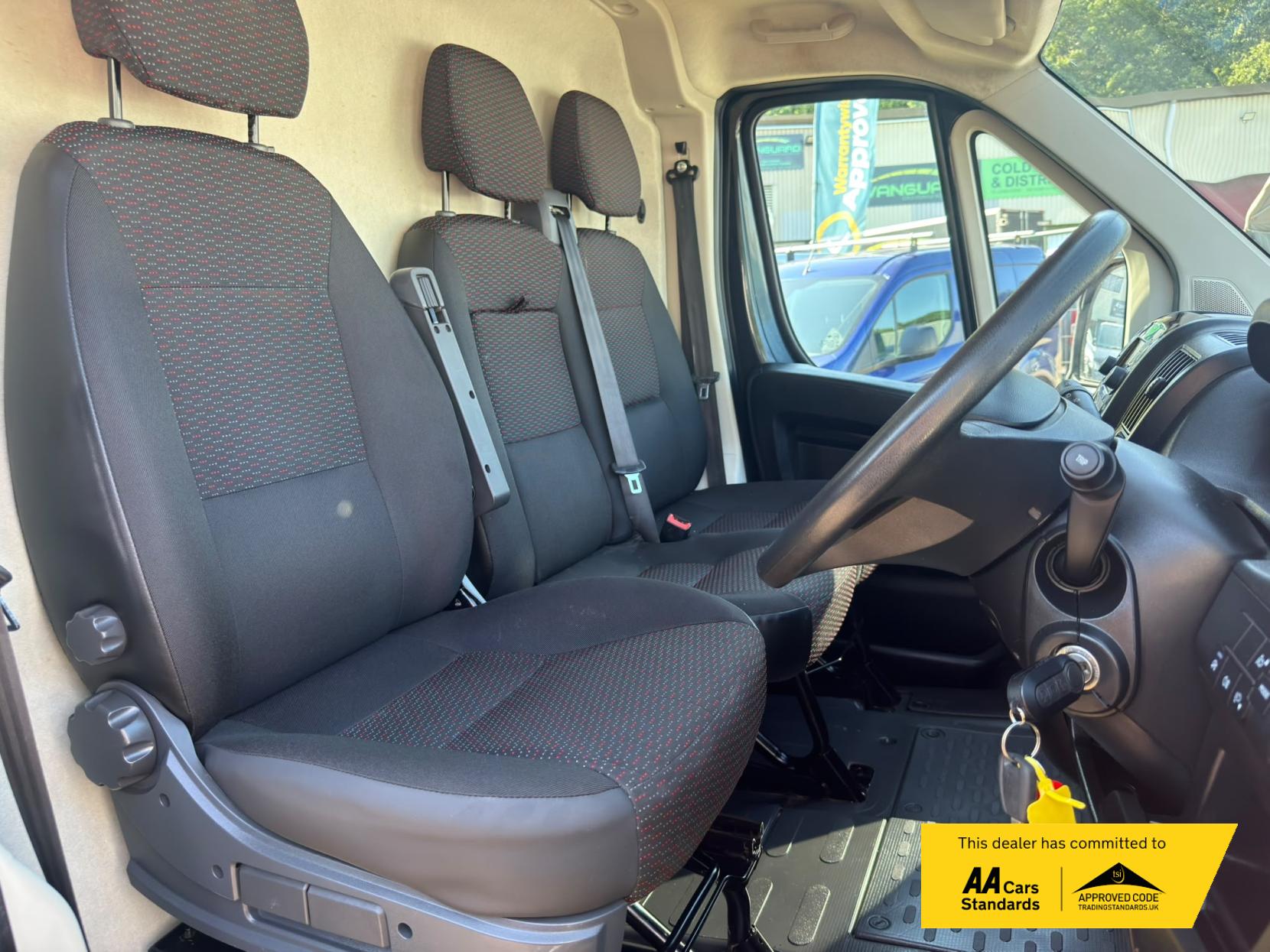 2021 Citroen Relay - Thumbnail 31