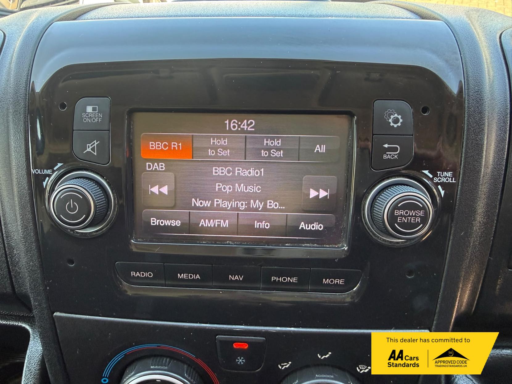 2021 Citroen Relay - Thumbnail 18