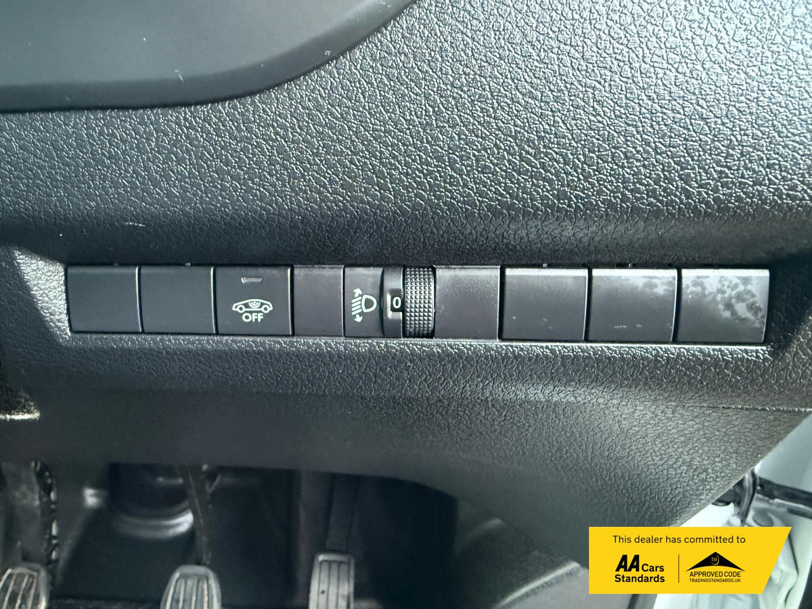 Vauxhall Vivaro 1.5 Turbo D 2900 Pro Panel Van 6dr Diesel Manual L2 H1 Euro 6 (s/s) (100 ps)