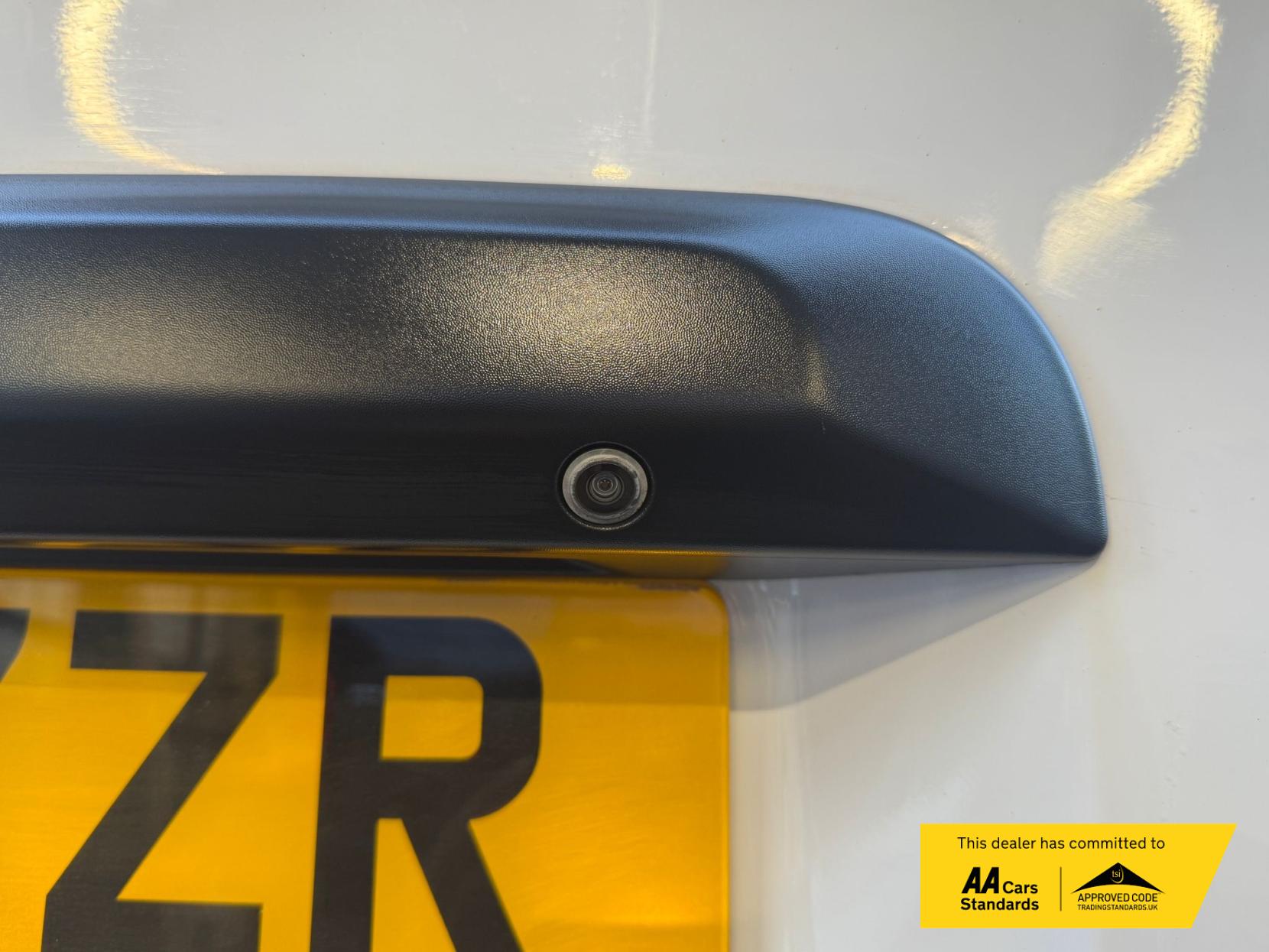 Vauxhall Vivaro 1.5 Turbo D 2900 Pro Panel Van 6dr Diesel Manual L2 H1 Euro 6 (s/s) (100 ps)