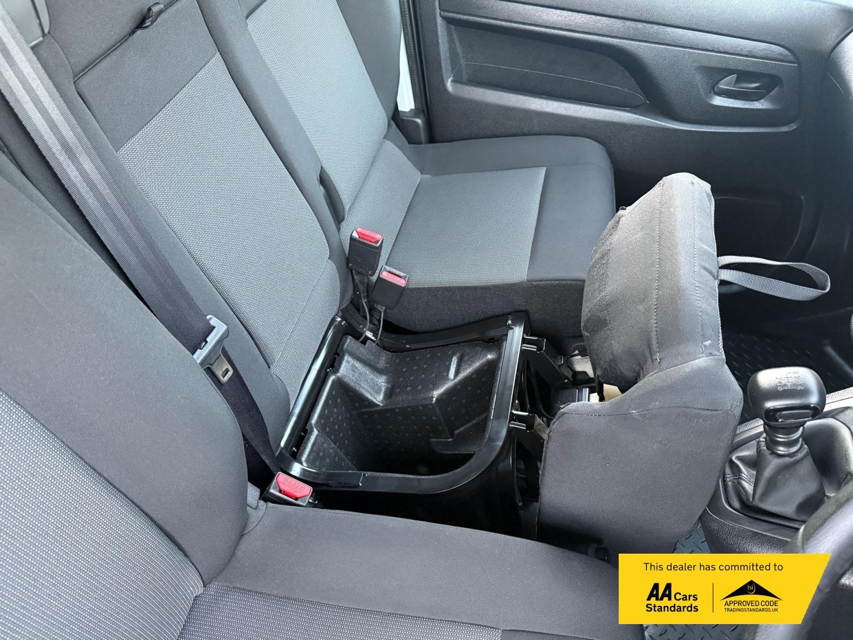 Vauxhall Vivaro 1.5 Turbo D 2900 Pro Panel Van 6dr Diesel Manual L2 H1 Euro 6 (s/s) (100 ps)