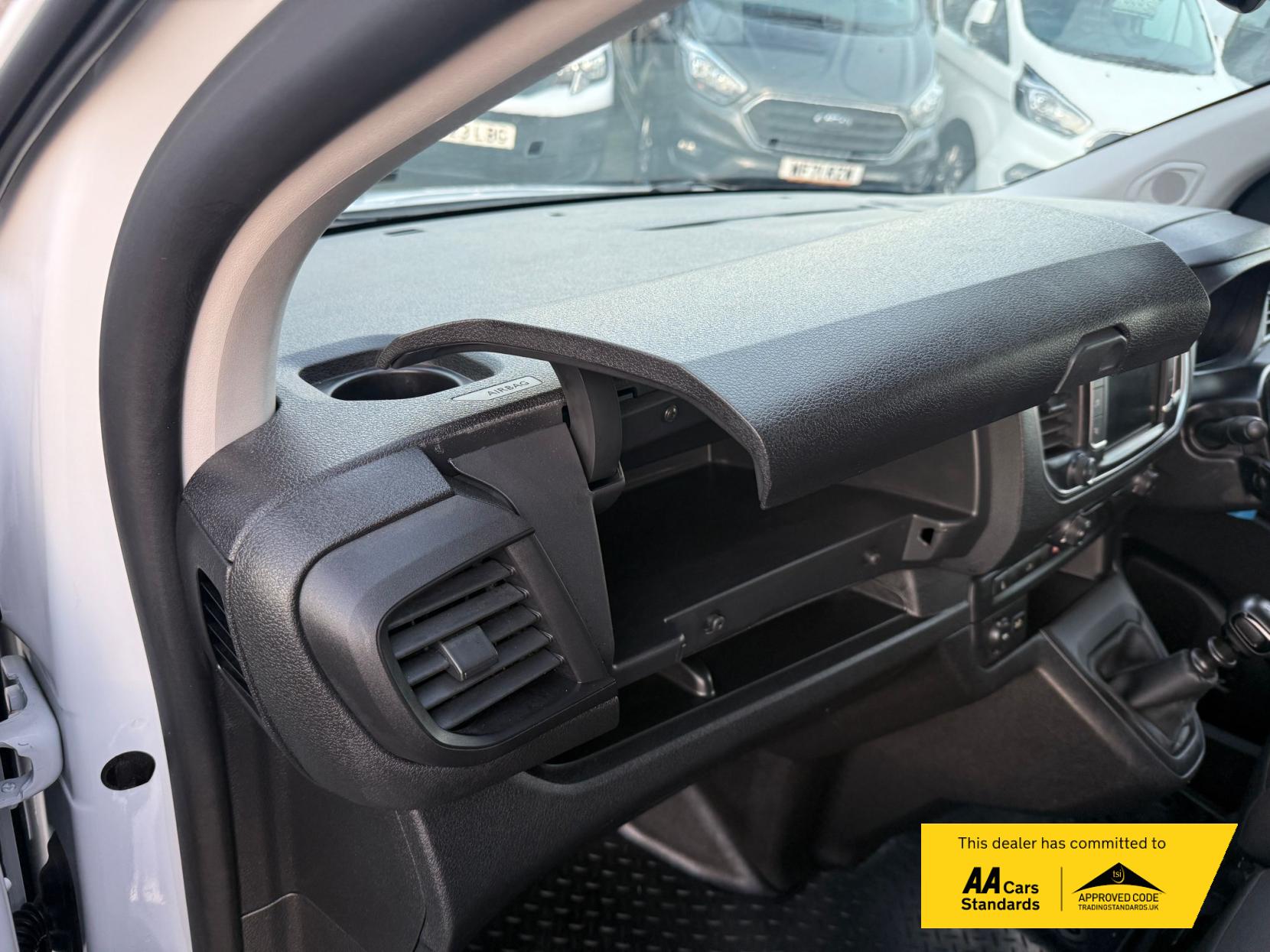 Vauxhall Vivaro 1.5 Turbo D 2900 Pro Panel Van 6dr Diesel Manual L2 H1 Euro 6 (s/s) (100 ps)