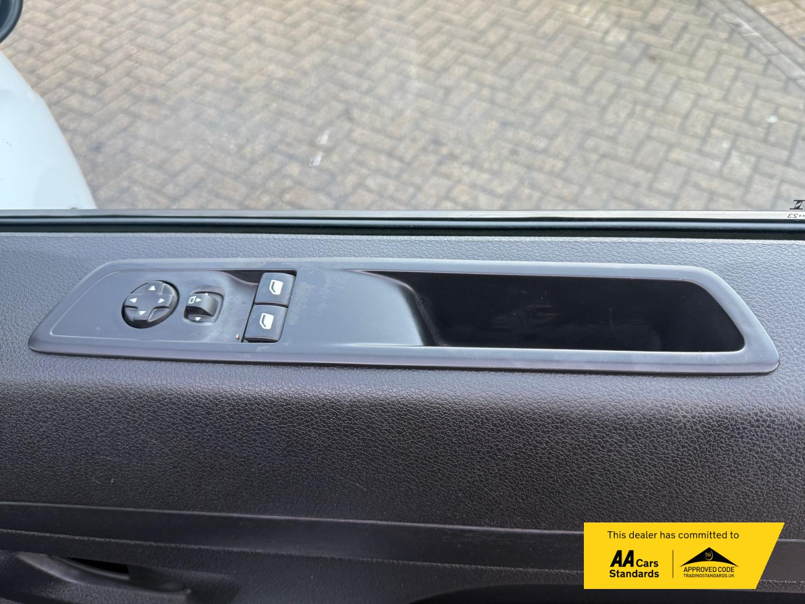 Vauxhall Vivaro 1.5 Turbo D 2900 Pro Panel Van 6dr Diesel Manual L2 H1 Euro 6 (s/s) (100 ps)