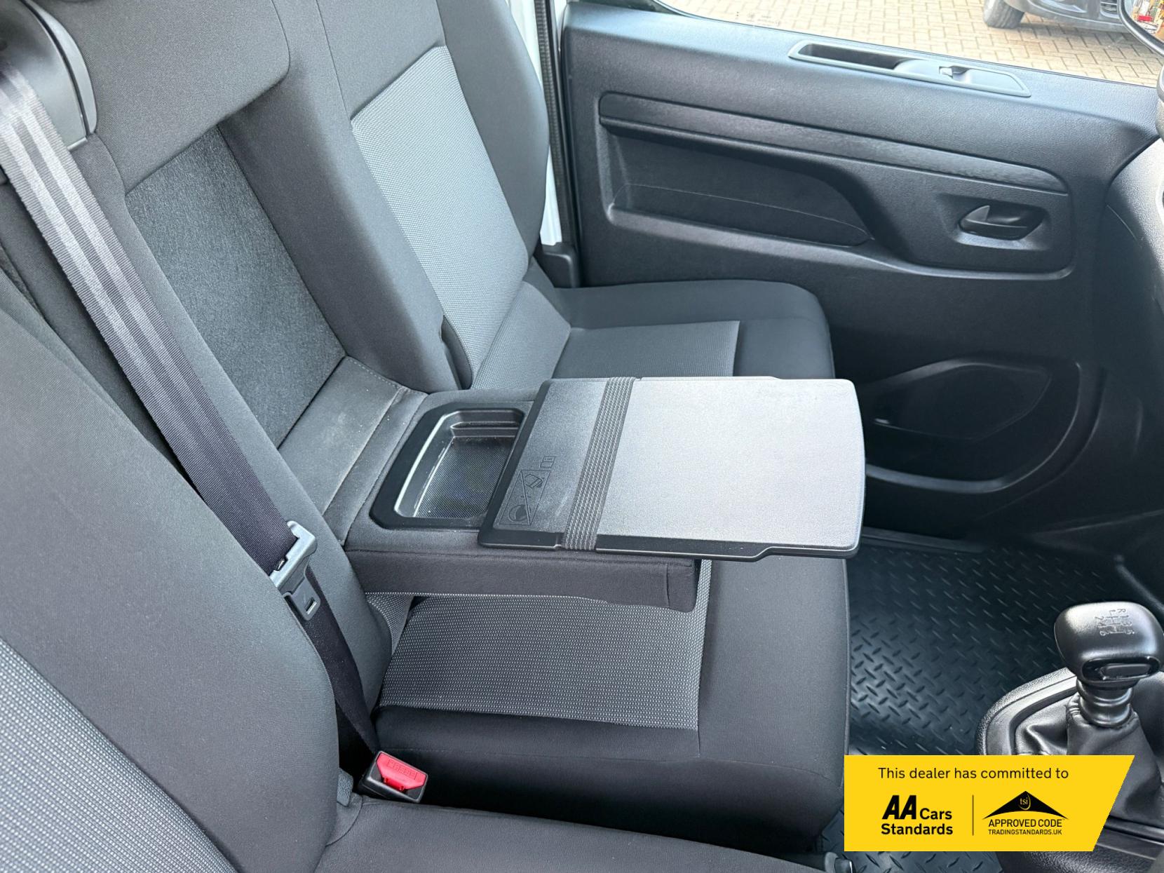 Vauxhall Vivaro 1.5 Turbo D 2900 Pro Panel Van 6dr Diesel Manual L2 H1 Euro 6 (s/s) (100 ps)