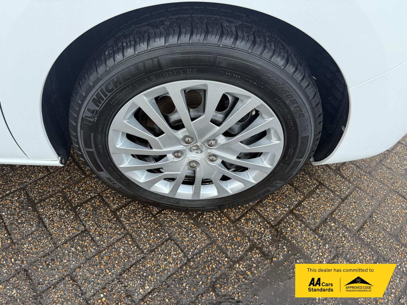 Vauxhall Vivaro 1.5 Turbo D 2900 Pro Panel Van 6dr Diesel Manual L2 H1 Euro 6 (s/s) (100 ps)