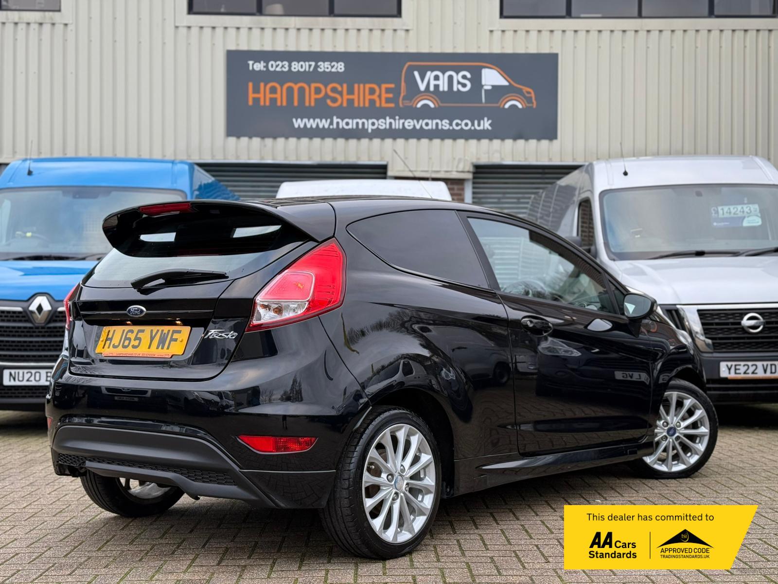 Ford Fiesta Van 1.5 TDCi Sport Panel Van 3dr Diesel Manual (94 g/km, 94 bhp)